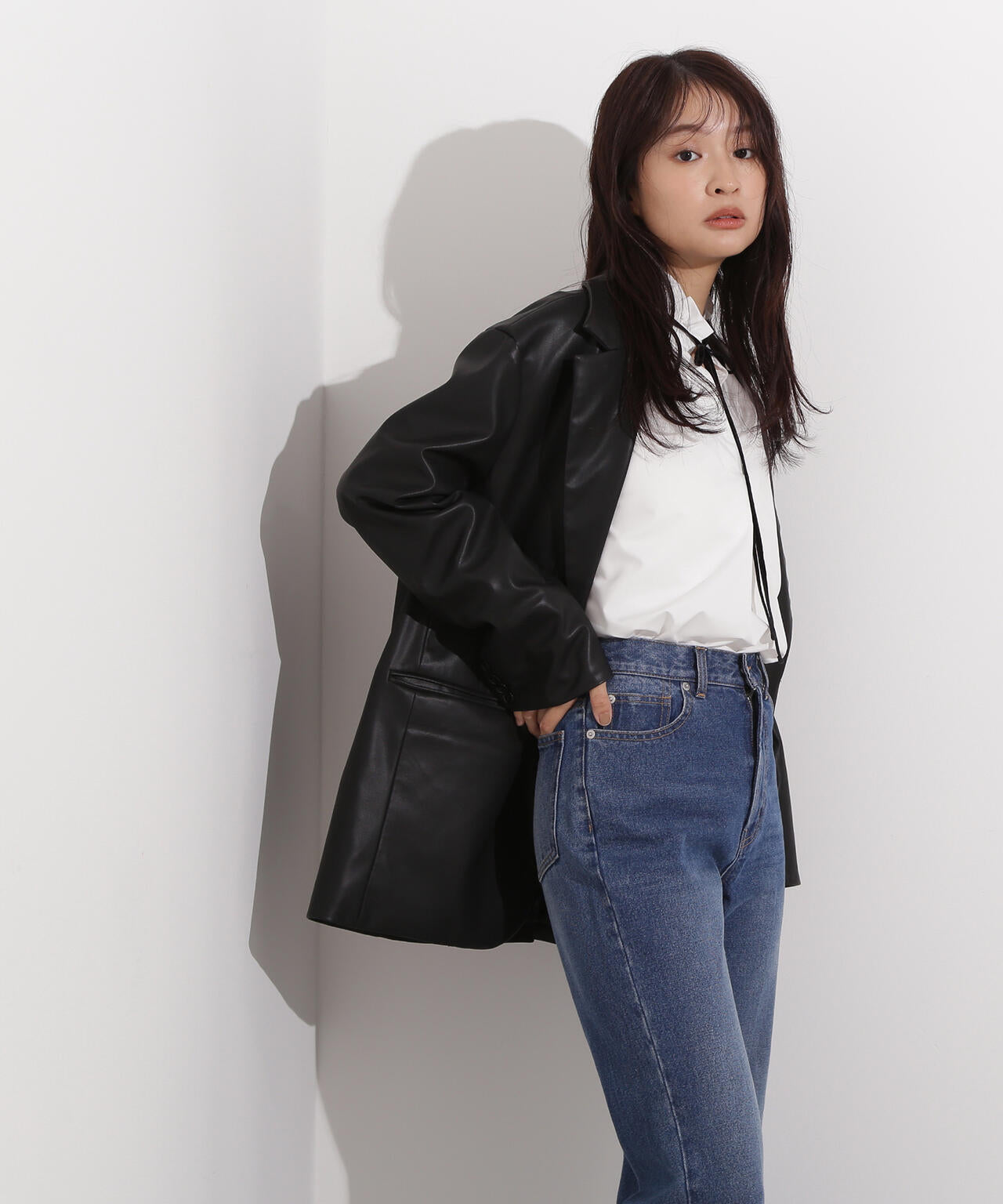 【岸本セシルさん着用】ベロアリボンスキッパーブラウス