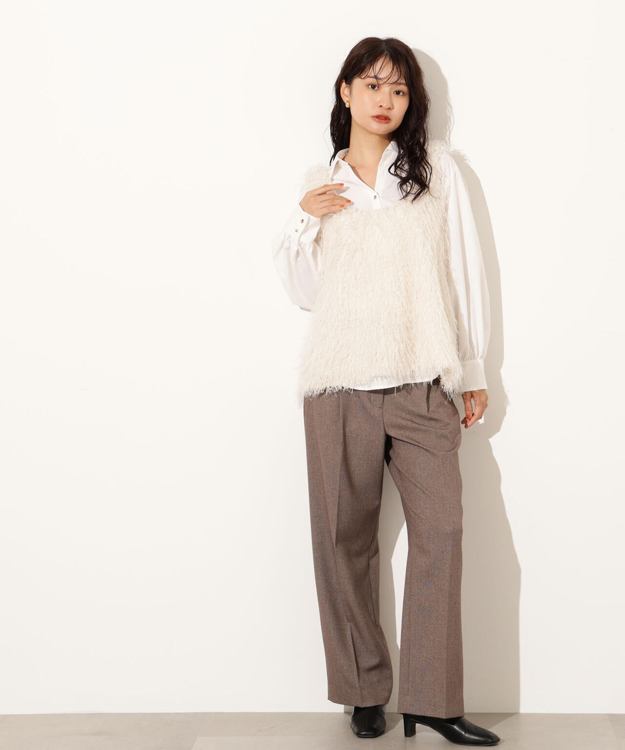 【小室安未さん着用】ゴールドボタン2wayリボンブラウス