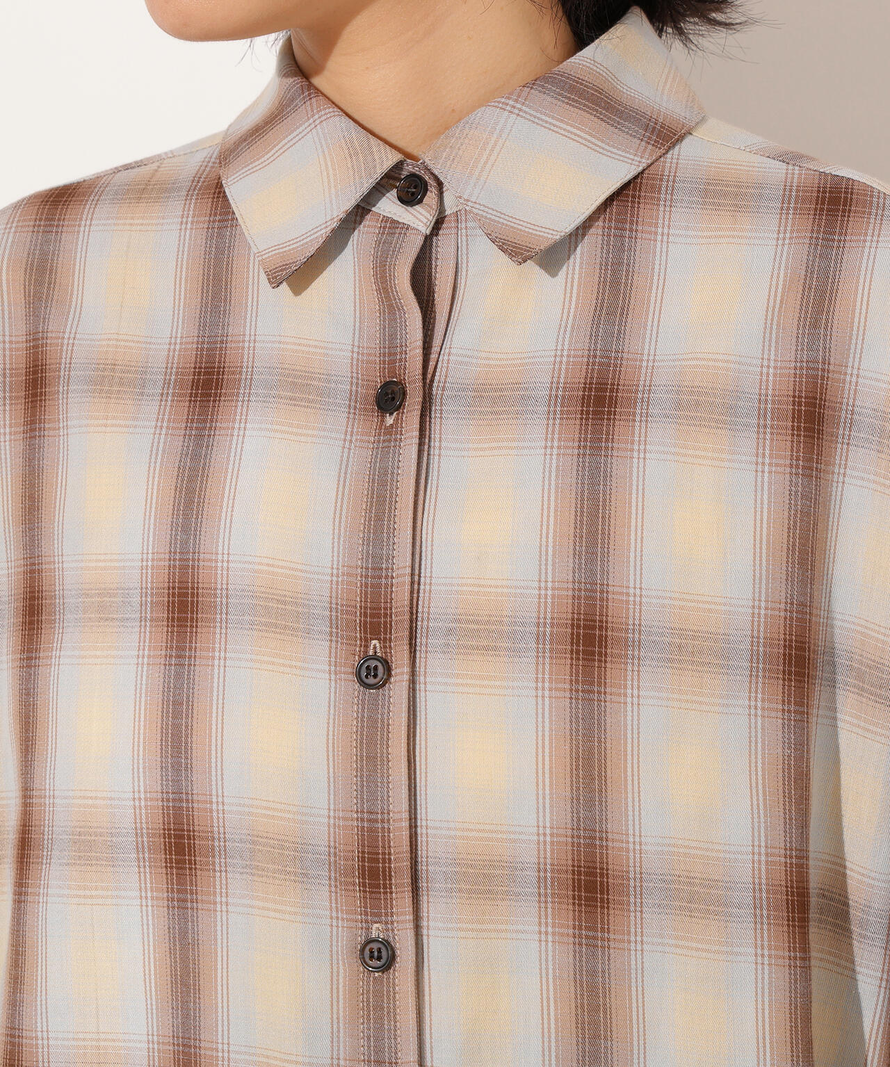 【岸本セシルさん着用】チェックオーバーシャツ