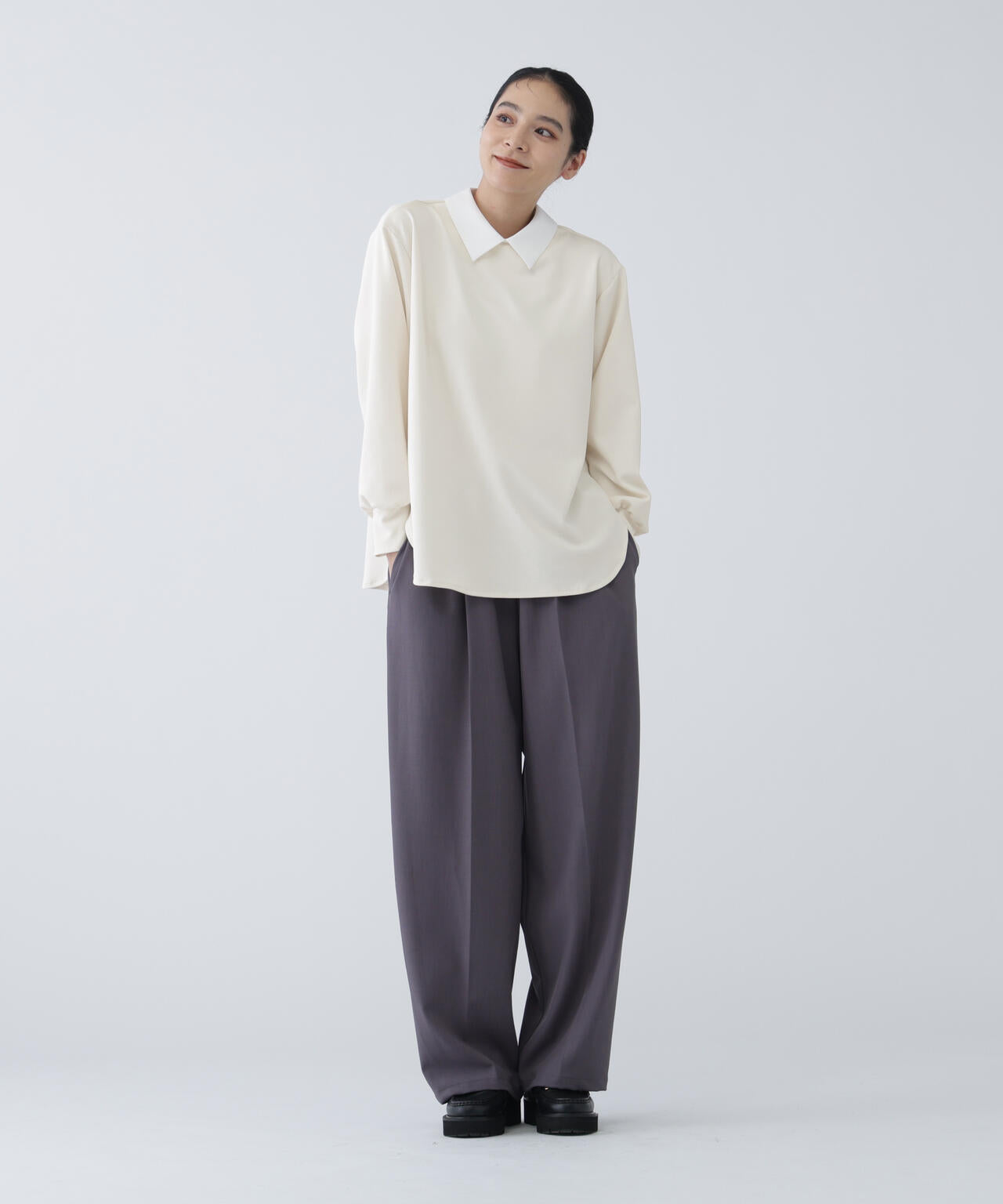 【瞬間コ－デ】襟をオンオフ。洗える楽ちんキレイ見えジャージークレリックブラウス