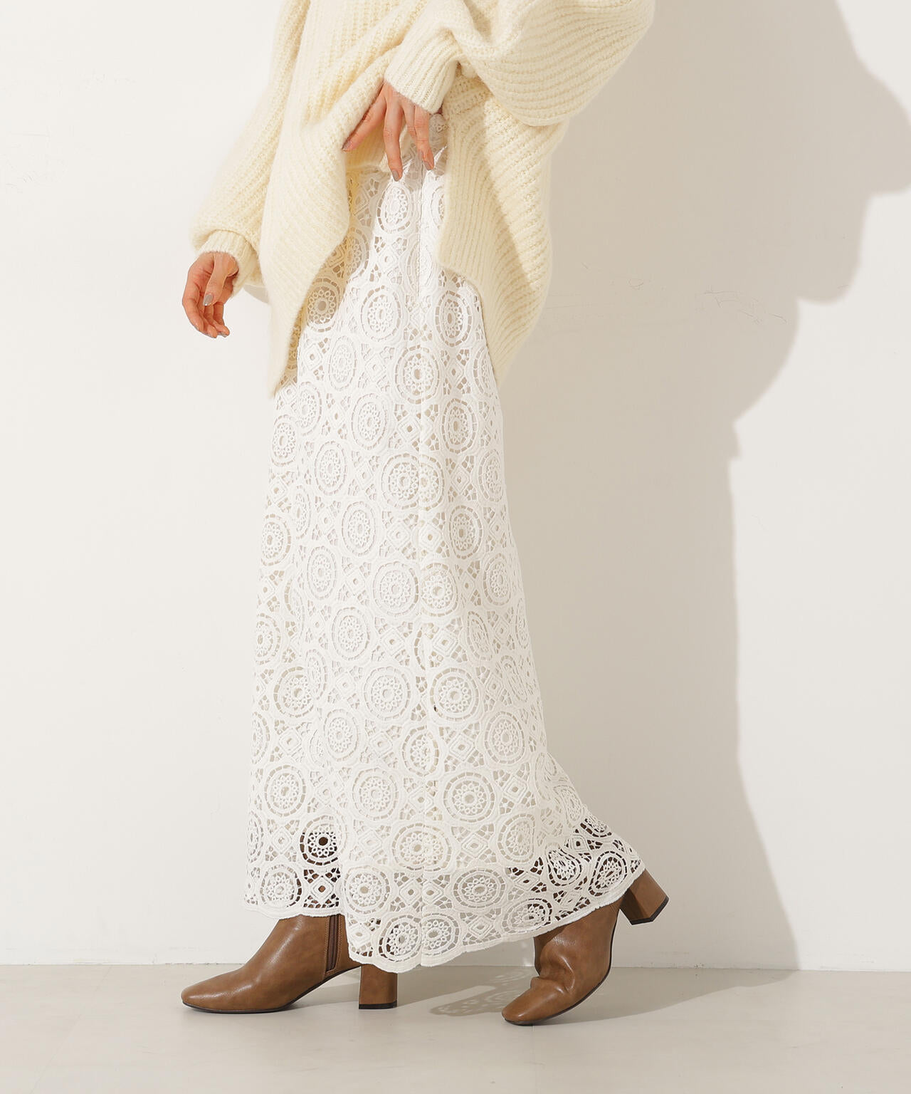 岸本セシルさん着用】ヴィンテージライクレーススカート | N. Natural