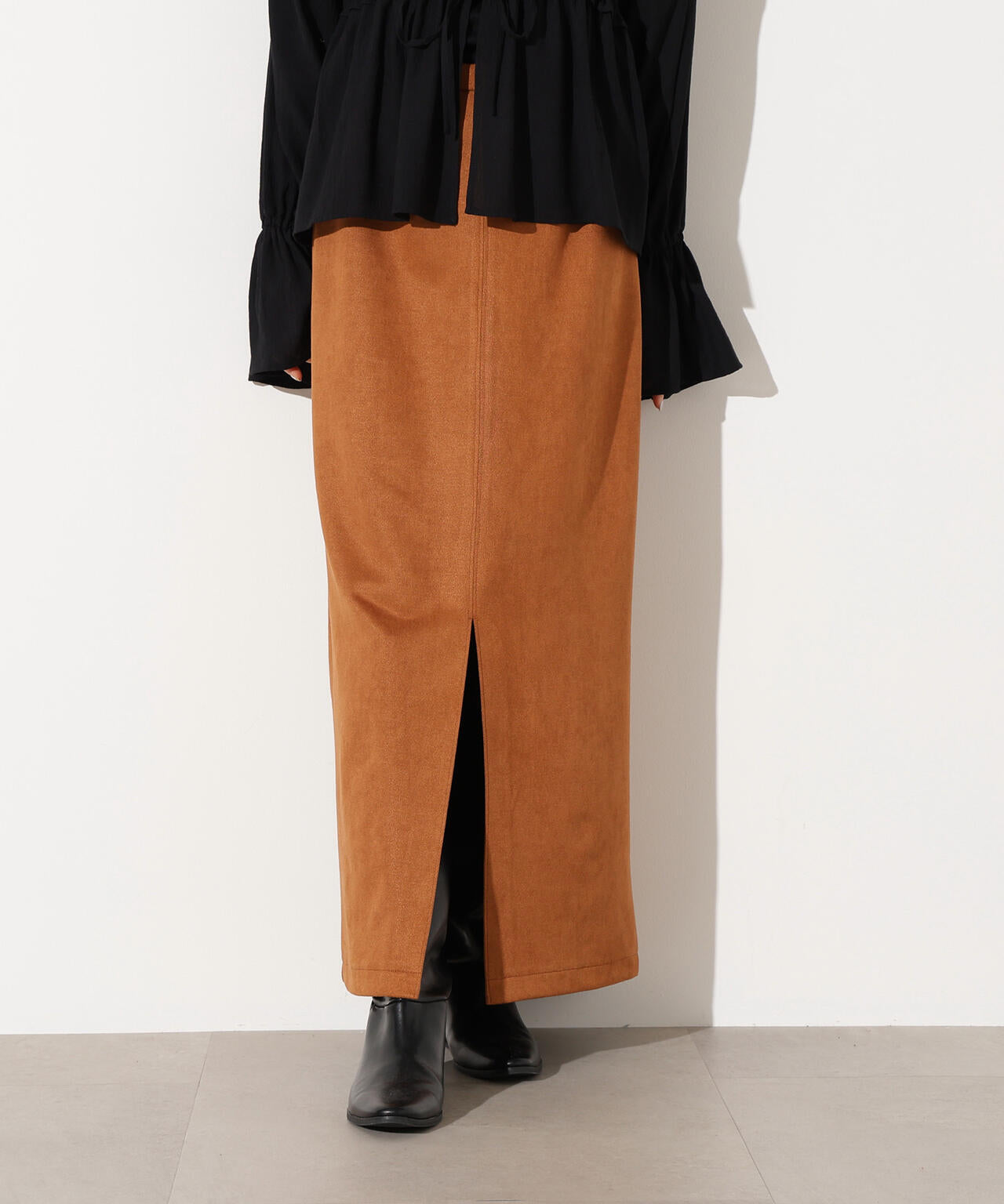 小室安未さん着用】フェイクスウェードスリットスカート | N. Natural