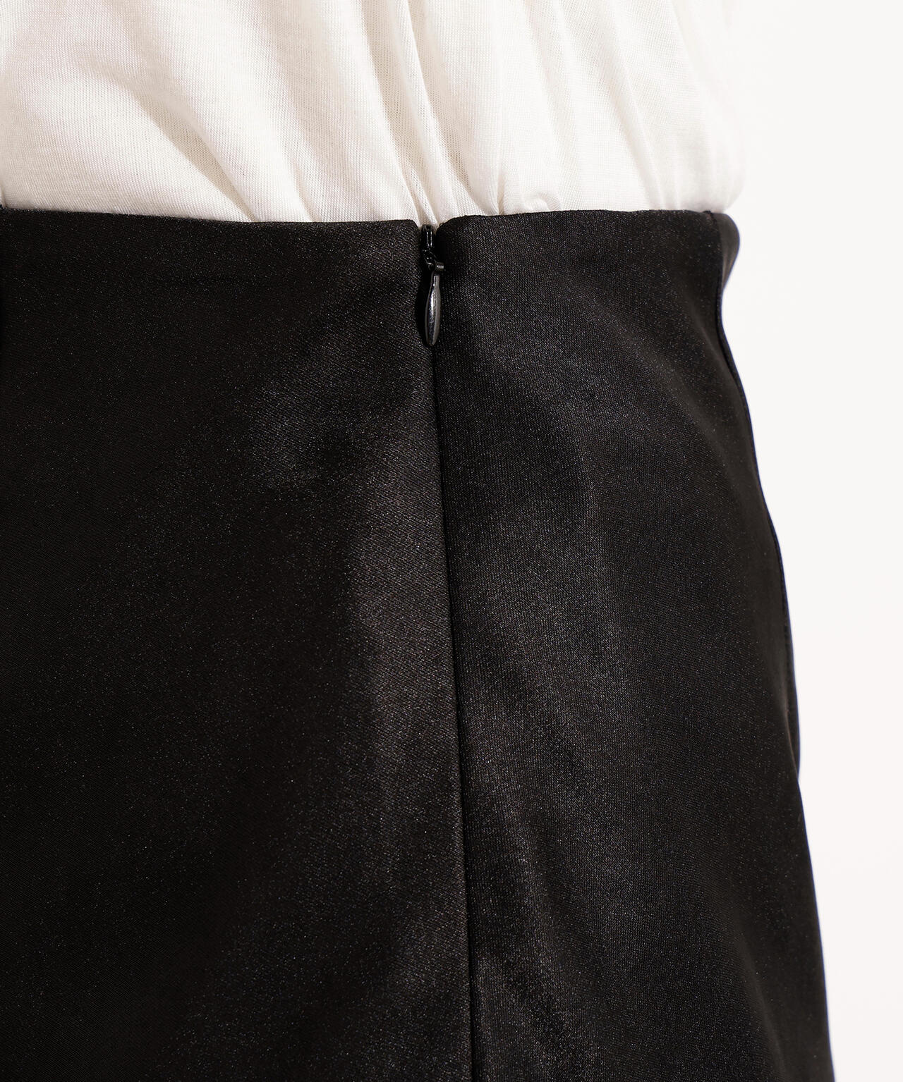 【岸本セシルさん着用】【小室安未さん着用】サテンナロースカート