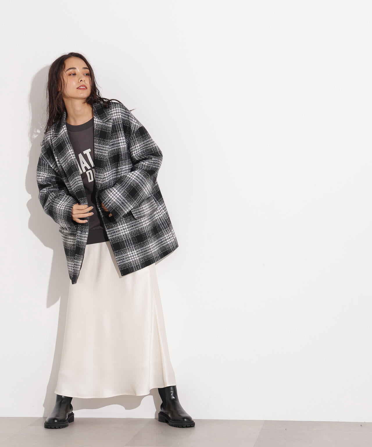 【岸本セシルさん着用】【小室安未さん着用】サテンナロースカート