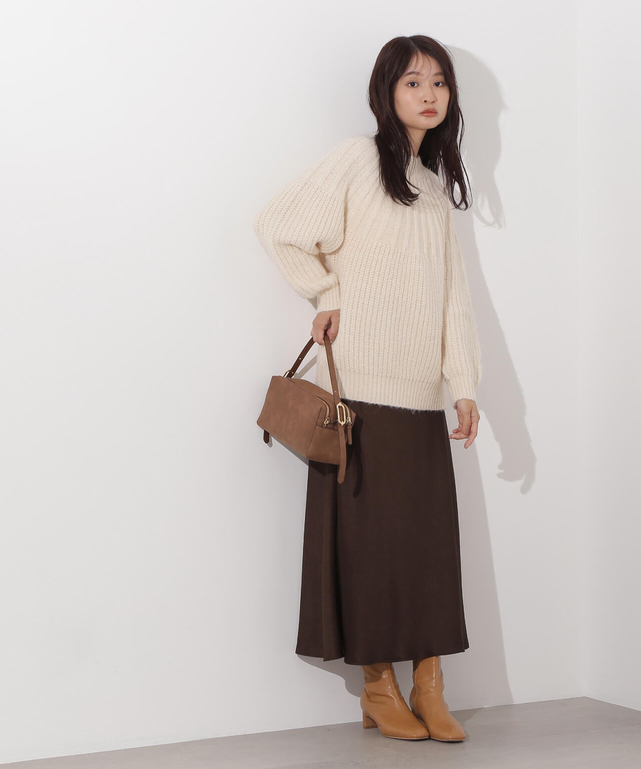 【岸本セシルさん着用】【小室安未さん着用】サテンナロースカート