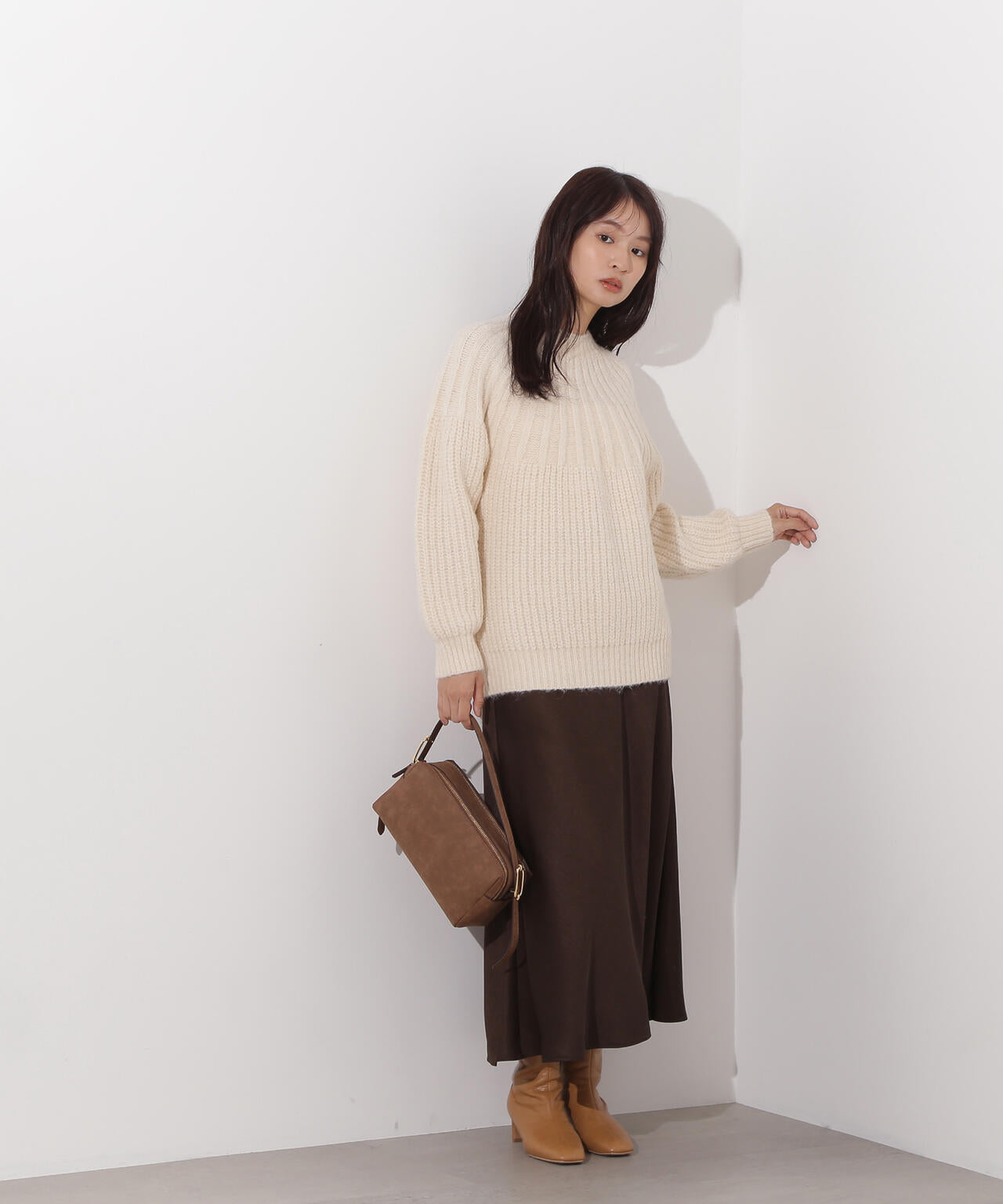 【岸本セシルさん着用】【小室安未さん着用】サテンナロースカート