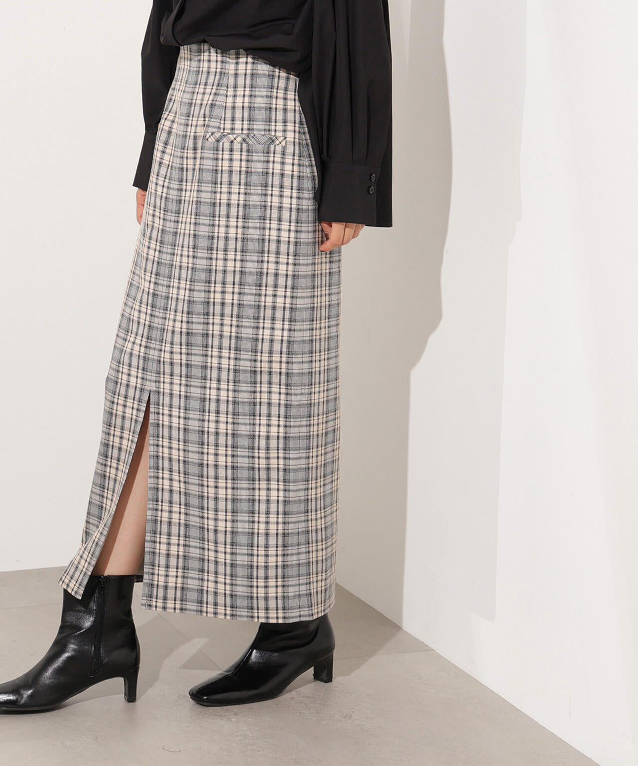 【小室安未さん着用】ハイウエストチェックナロースカート《ブラウン系：LUMINE・LUCUA・official site限定》