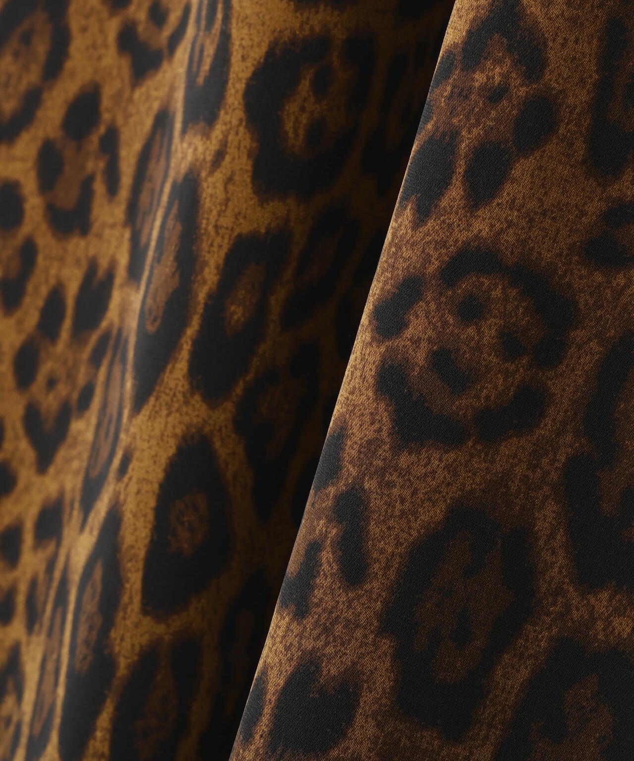 【岸本セシルさん着用】レオパードナロースカート