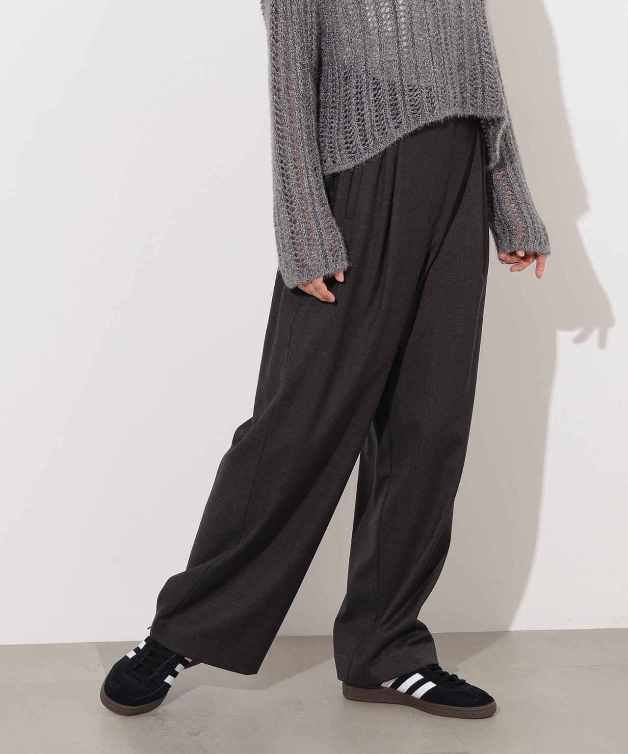 【岸本セシルさん着用】リラックスタックワイドパンツ