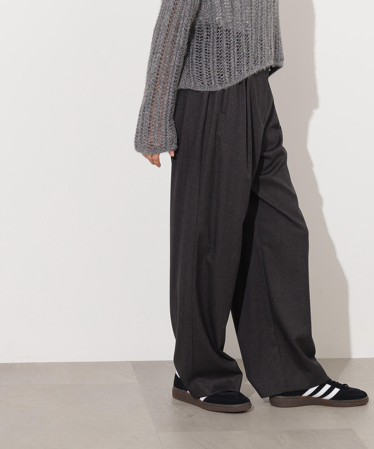 【岸本セシルさん着用】リラックスタックワイドパンツ