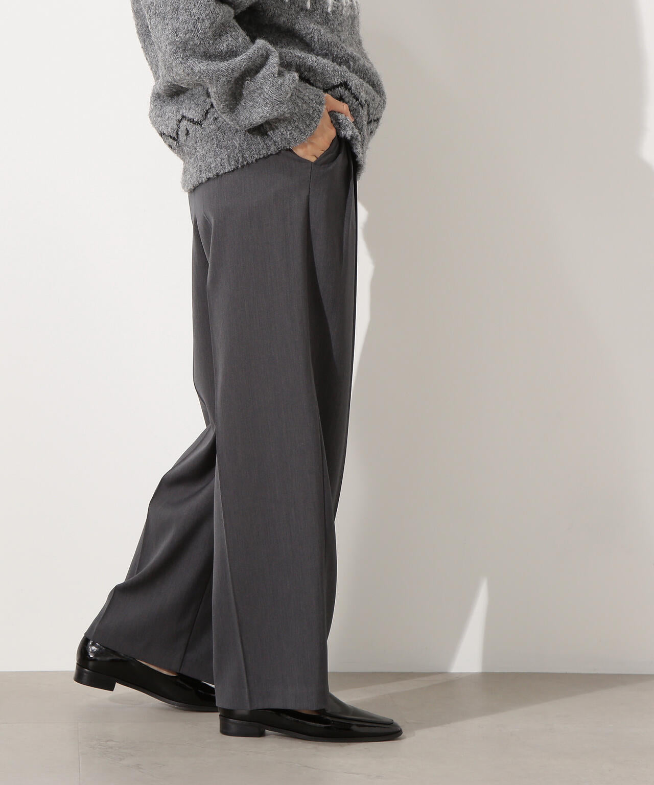 ツータックワイドパンツ