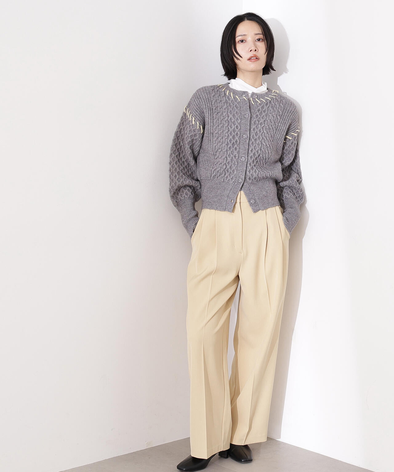 ツータックワイドパンツ