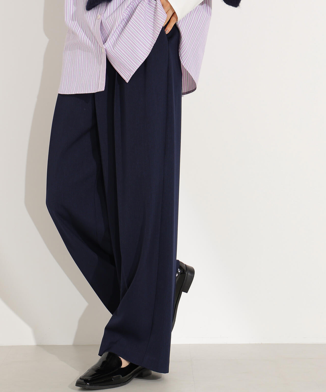 ツータックワイドパンツ