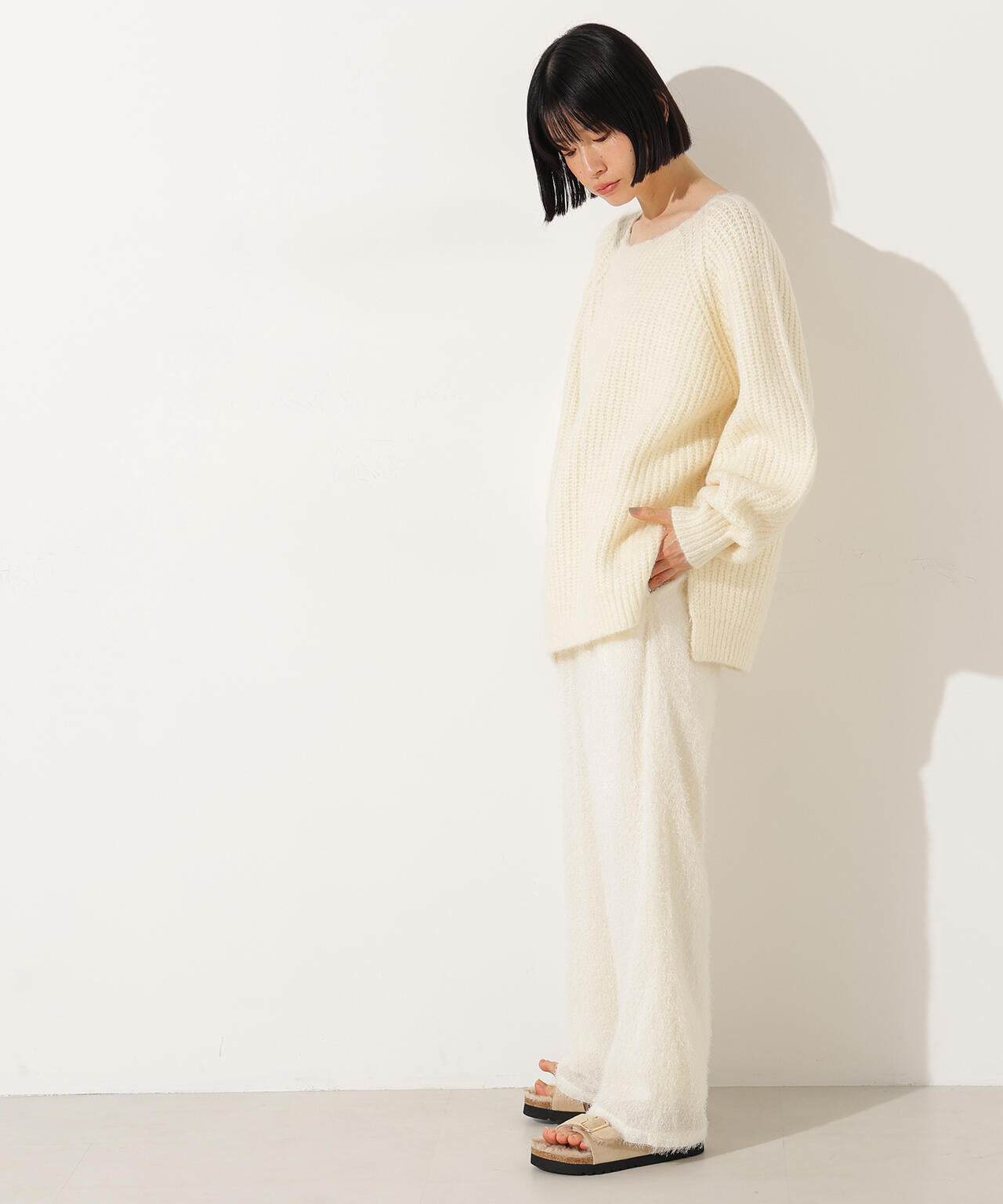 フェザータッチワイドパンツ