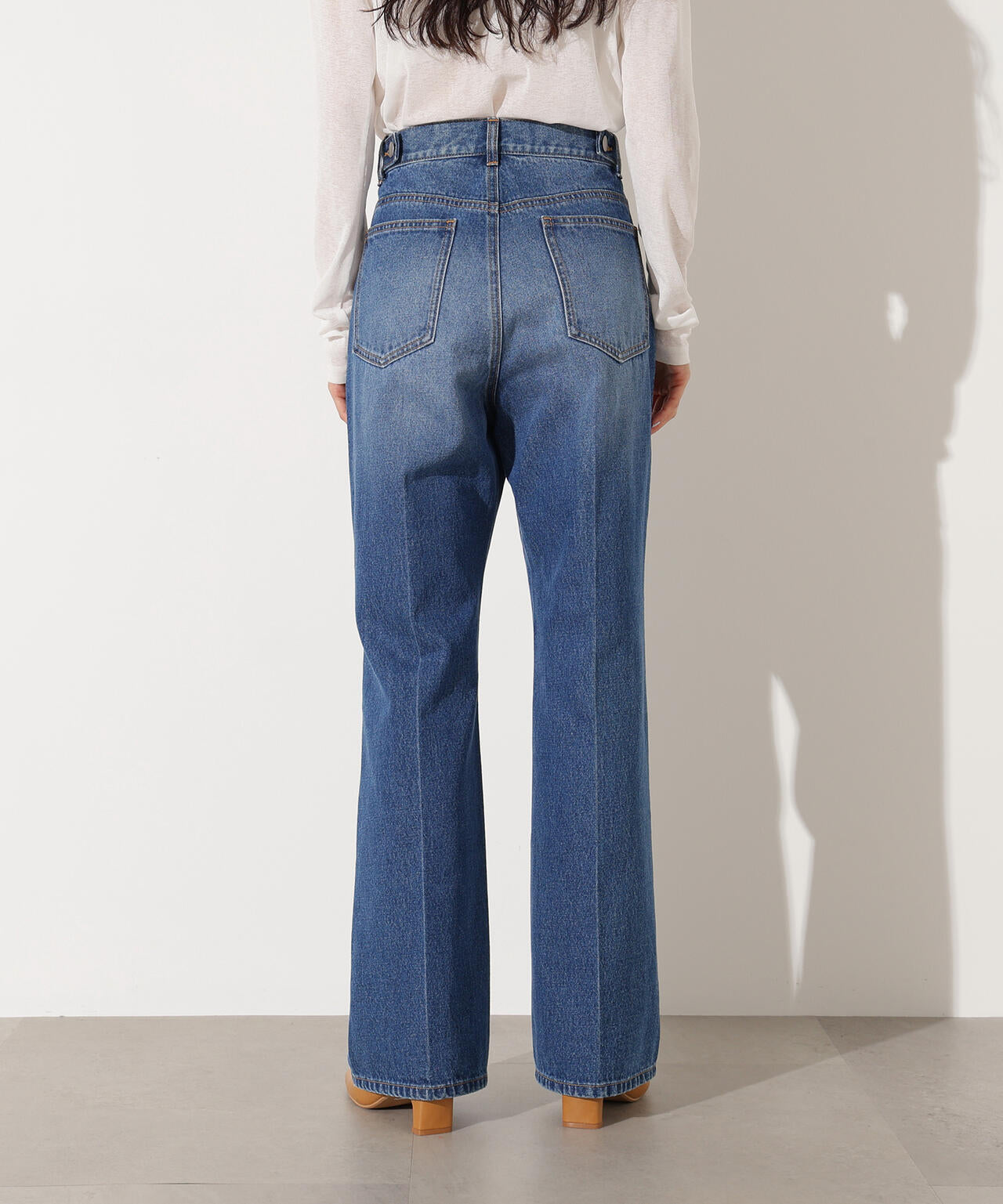 【岸本セシルさん着用】【小室安未さん着用】センタープレスフレアデニムパンツ