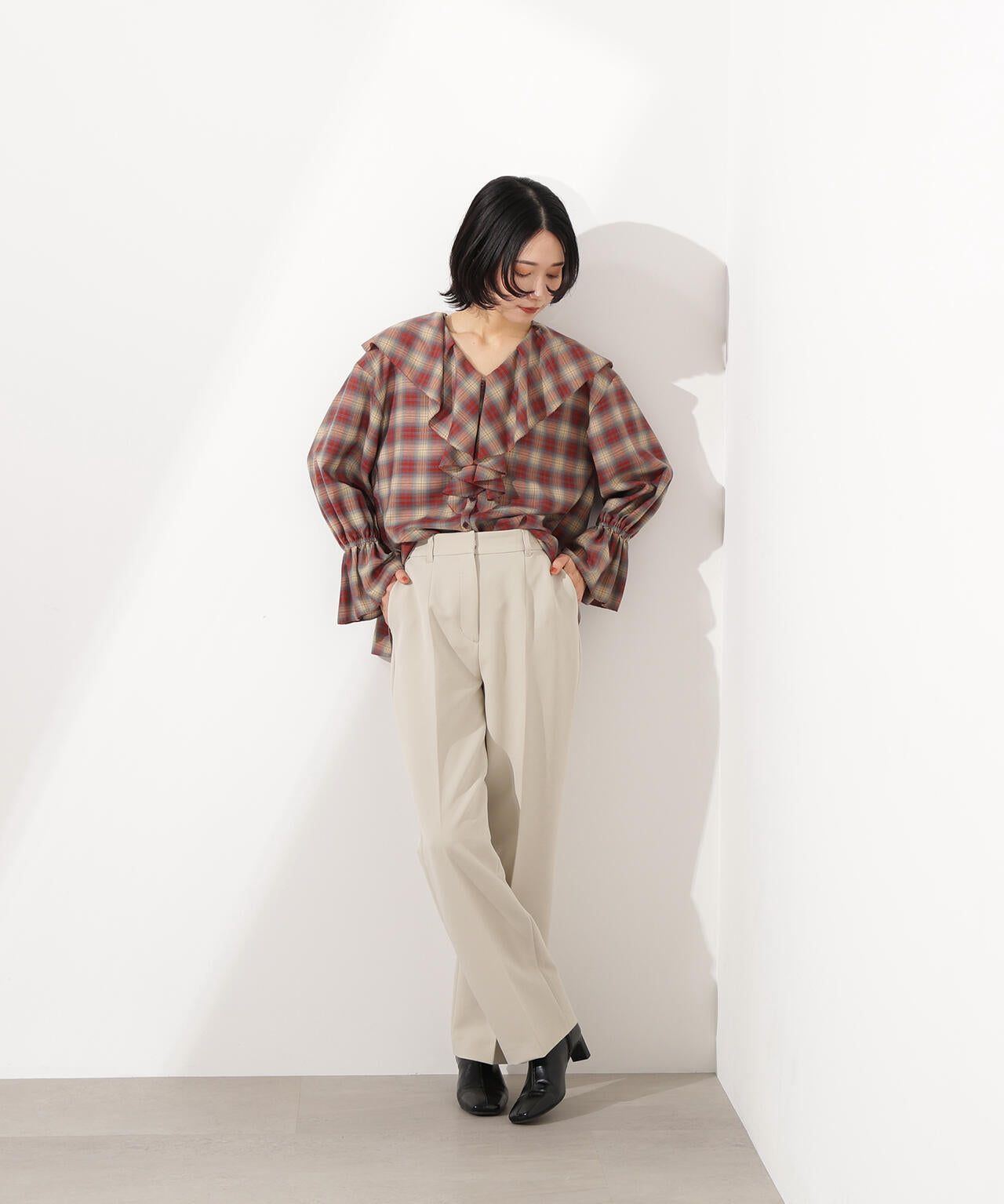 ベーシックストレートパンツ