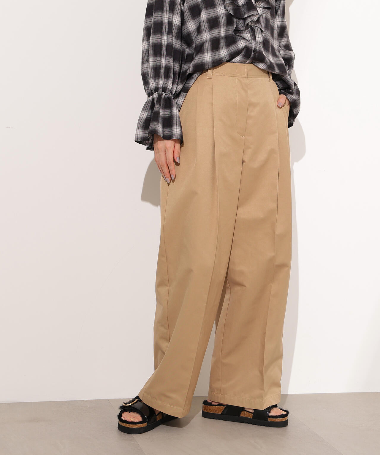 ツータックツイルパンツ