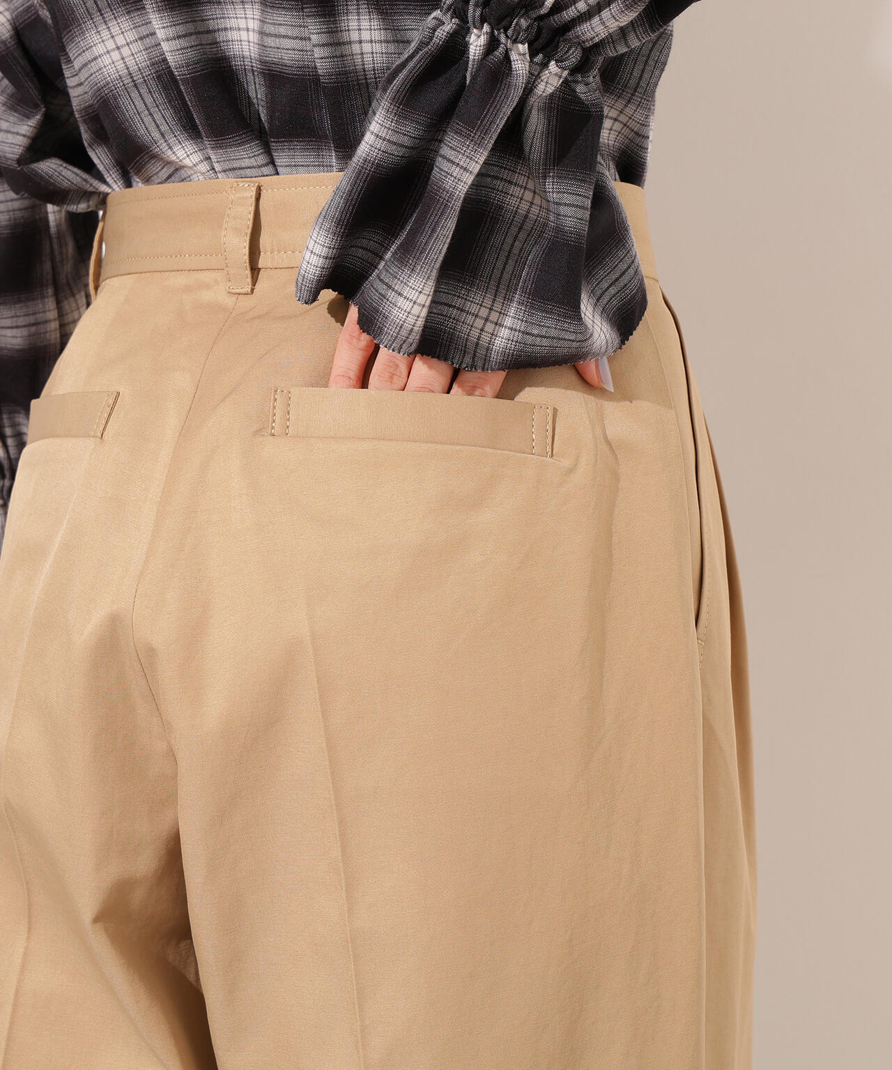 ツータックツイルパンツ