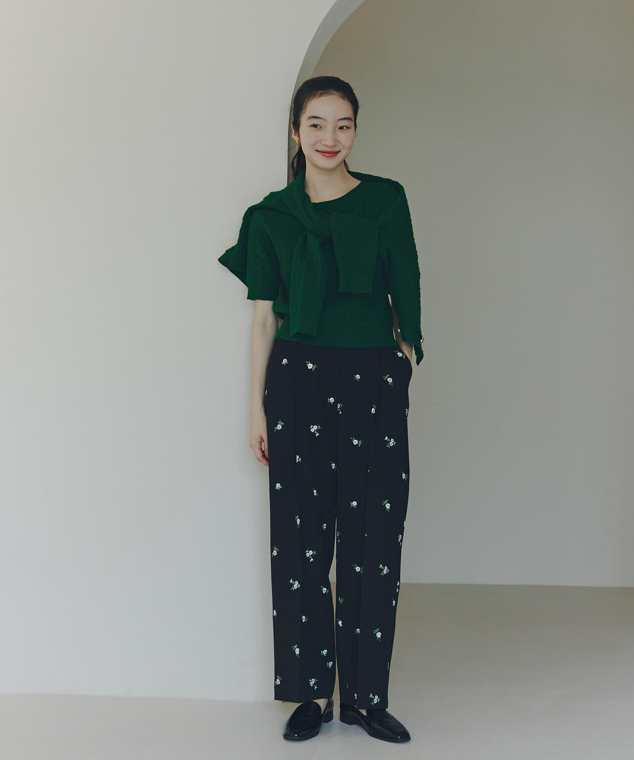 【小室安未さん着用】エンブロイダリーフラワーパンツ