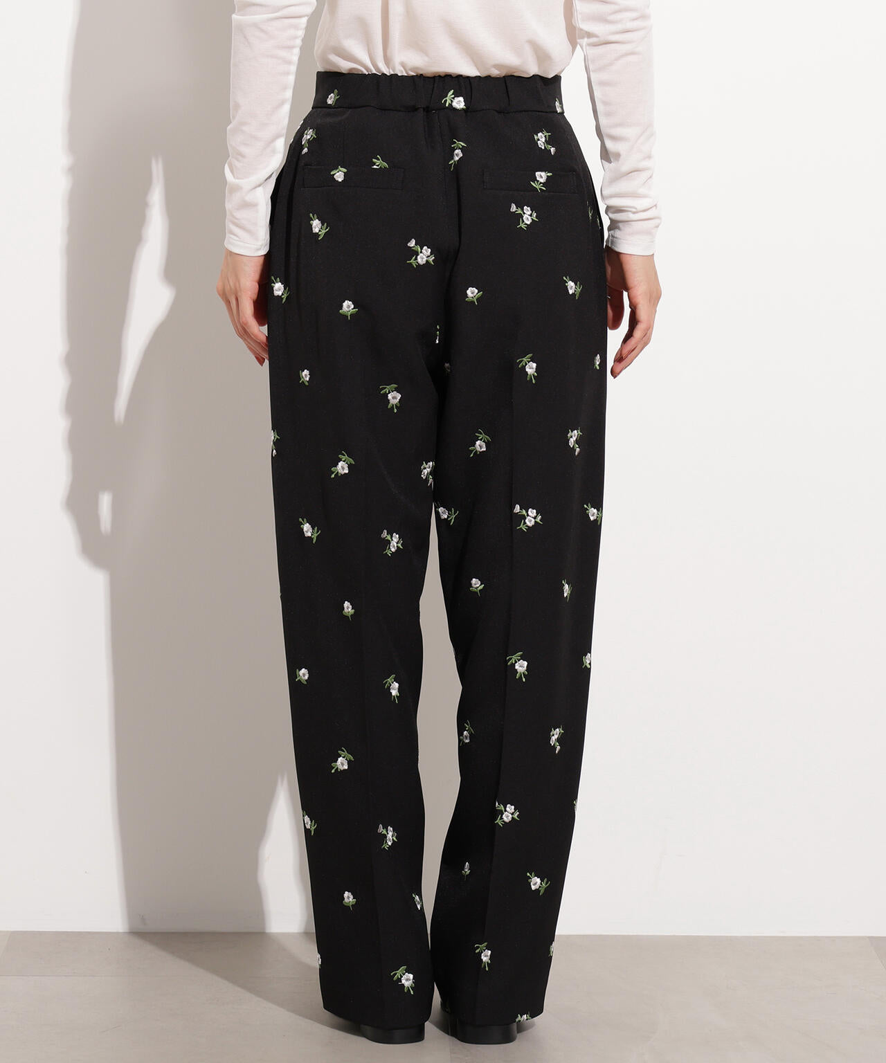 新品未使用　BEAUTY&YOUTH エンブロイダリー パンツ BEAUTY&YOUTH UNITED ARROWS（ビューティーアンドユース