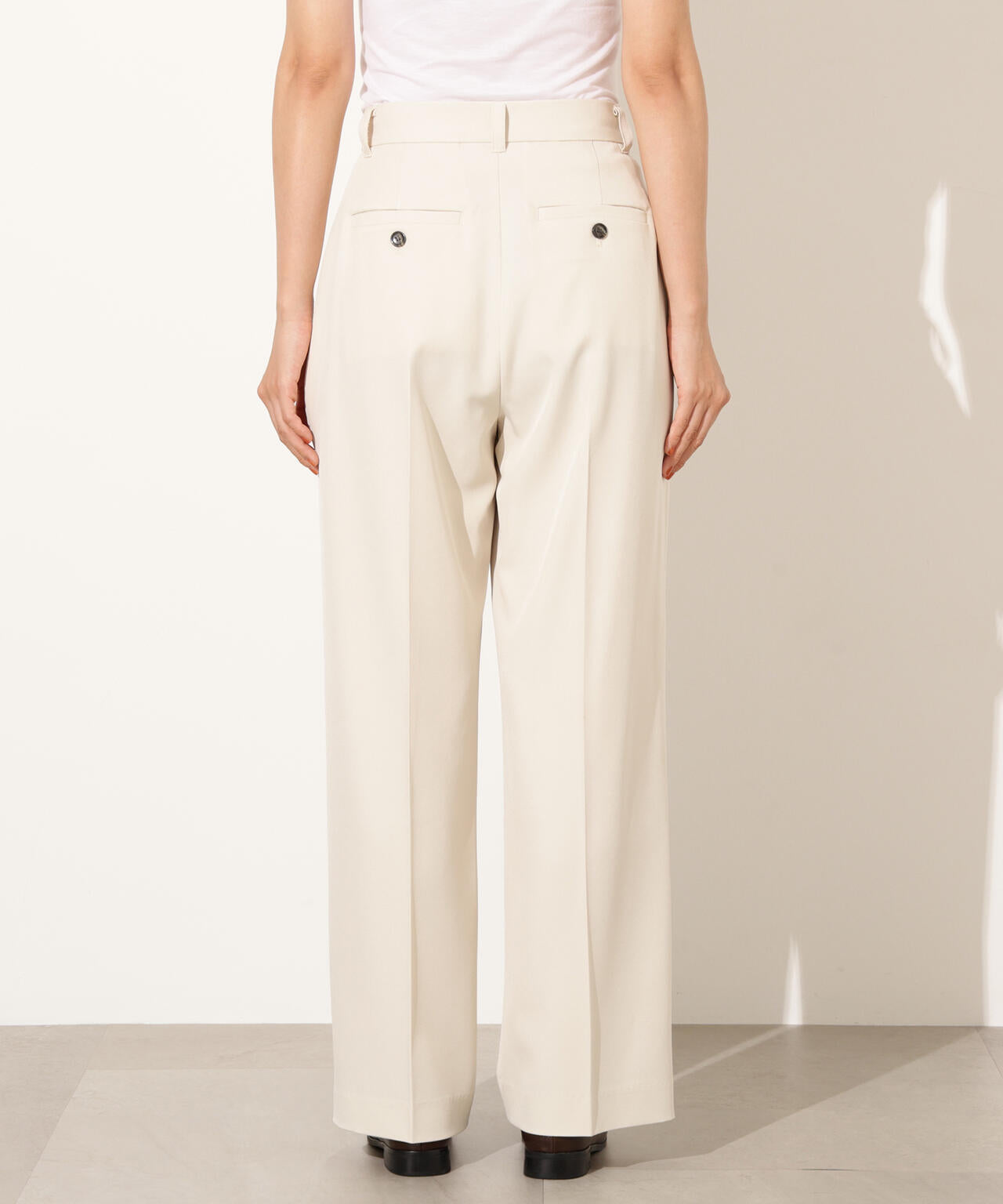 岸本セシルさん着用】オータムワイドトラウザーパンツ | N. Natural