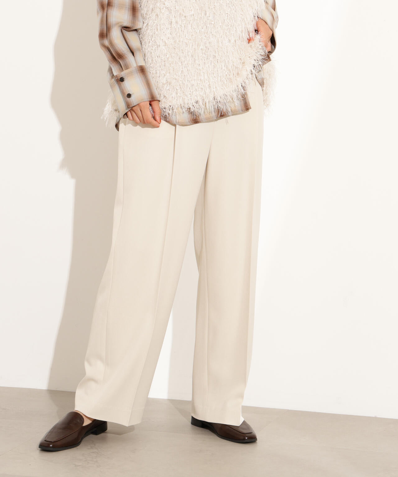 【岸本セシルさん着用】オータムワイドトラウザーパンツ