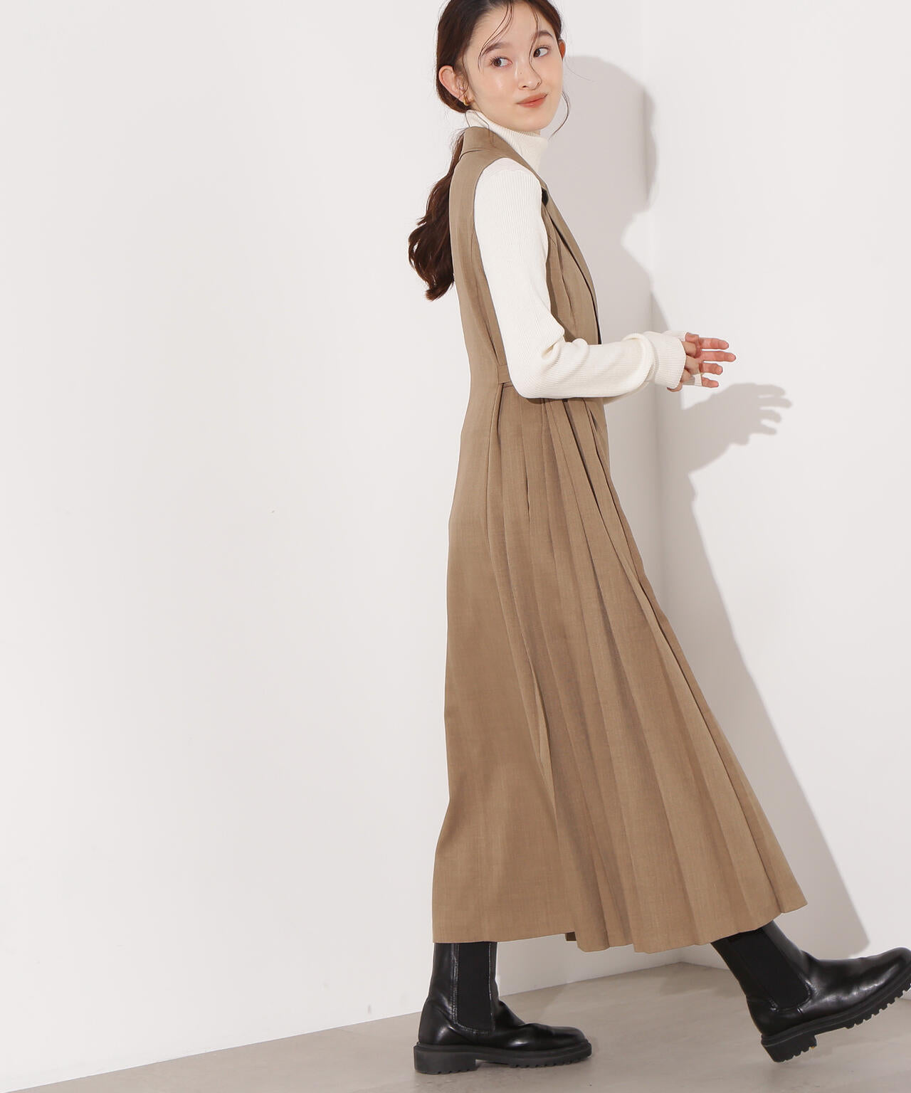 サイドプリーツテーラージャンスカ