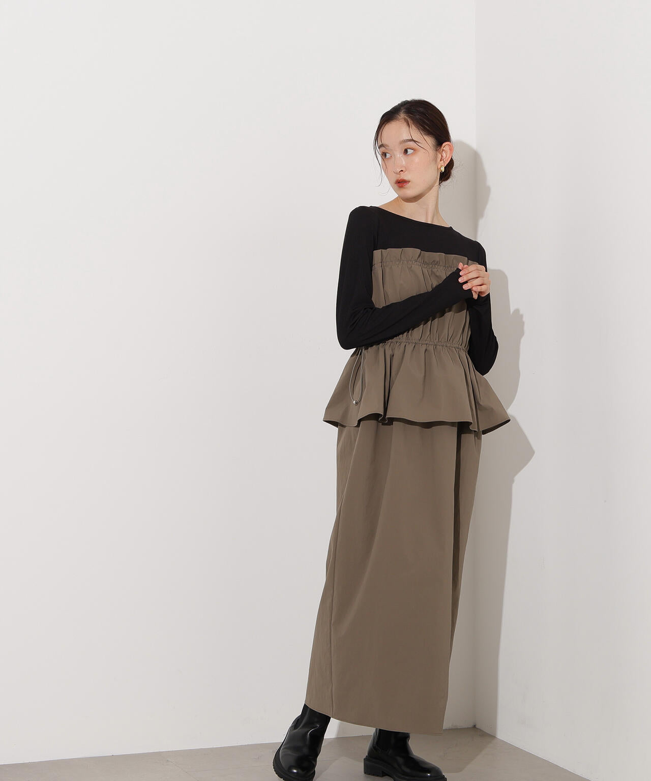 ドロストコードドッキングワンピース長袖 | N. Natural Beauty Basic