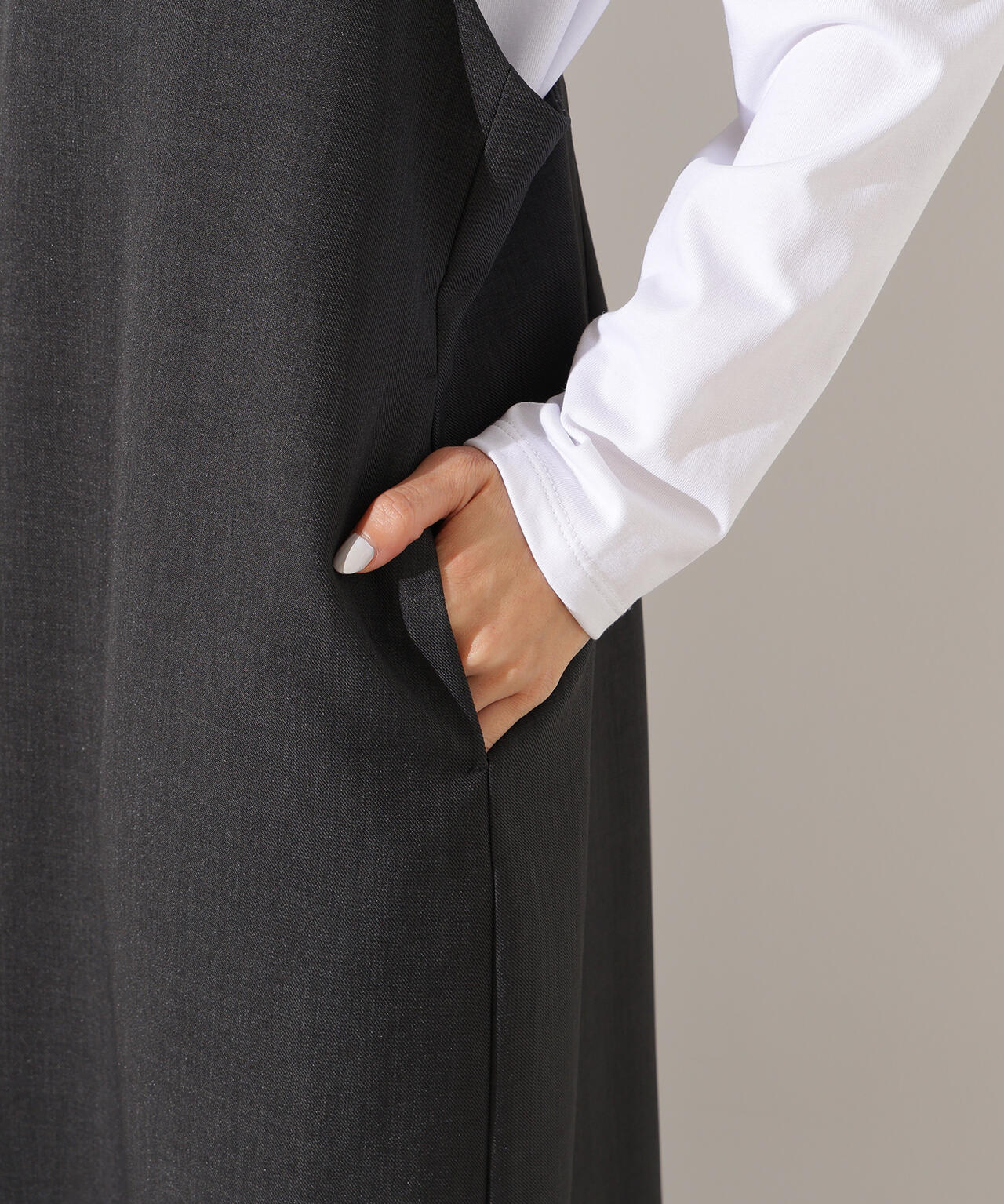 Uネックナロージャンスカ