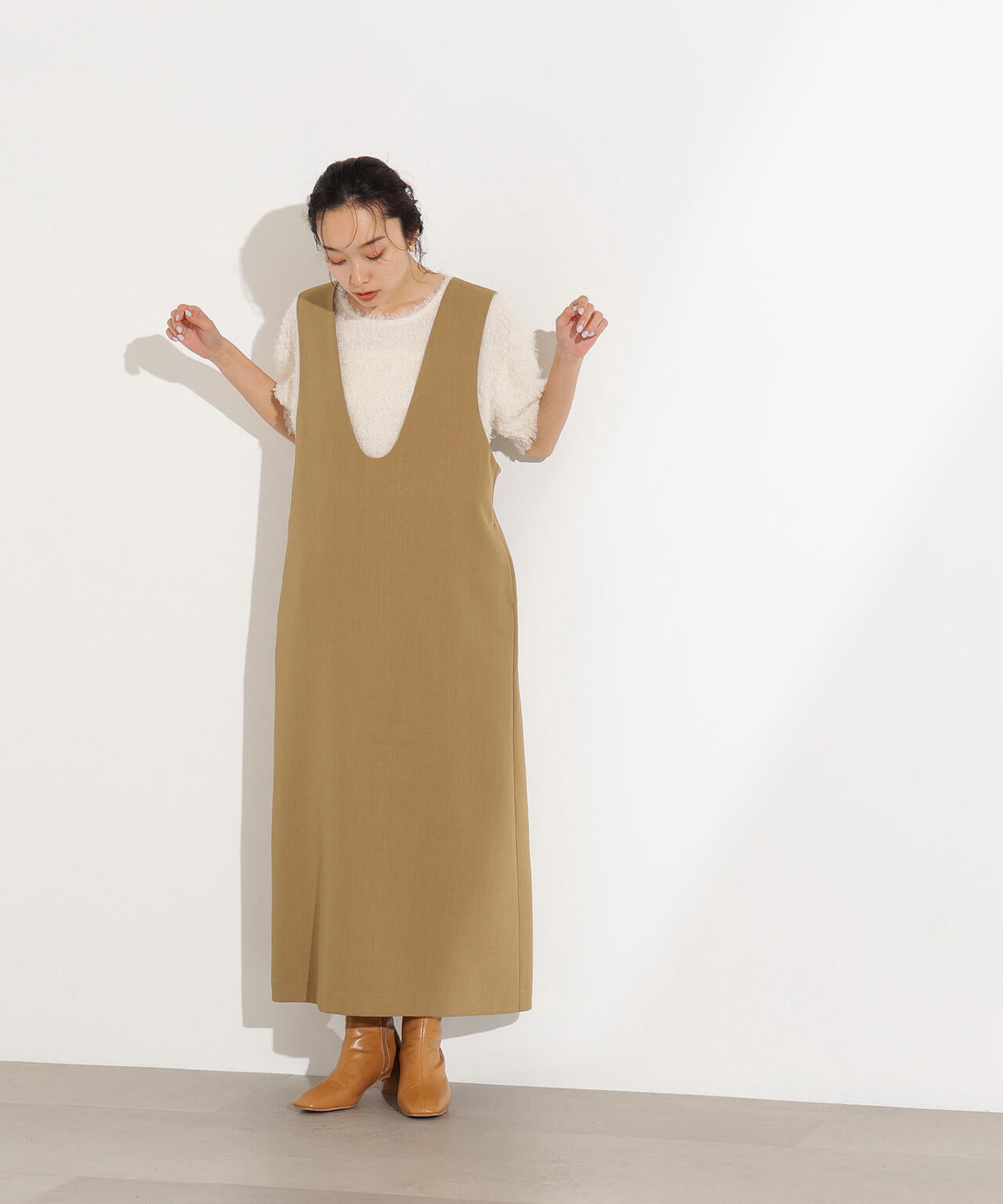 Uネックナロージャンスカ