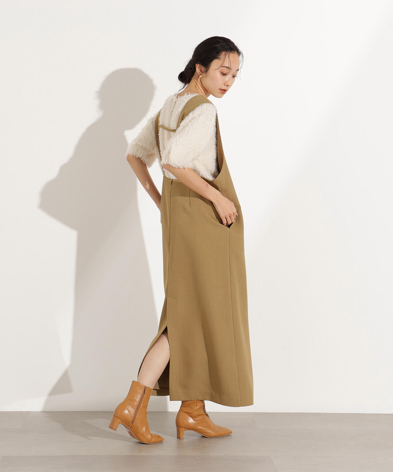 Uネックナロージャンスカ