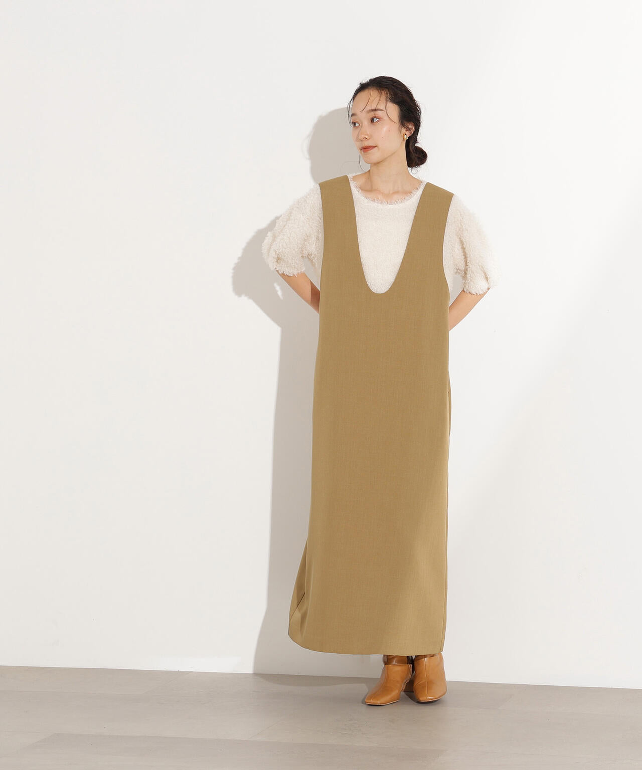 Uネックナロージャンスカ