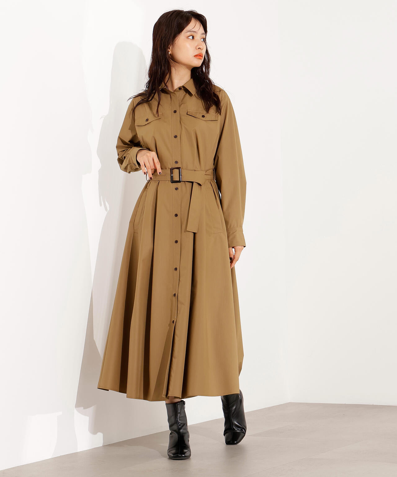 タック入りシャツワンピース