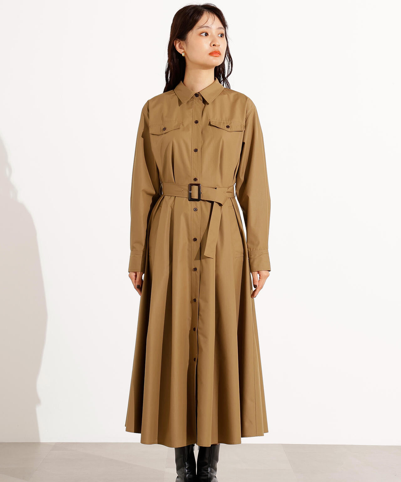 タック入りシャツワンピース