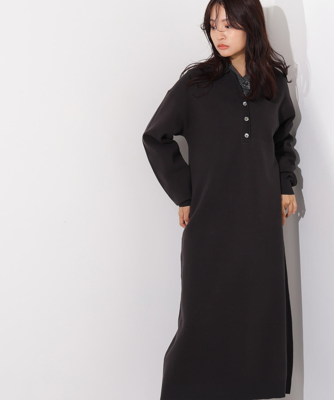 スキッパーネックニットワンピース