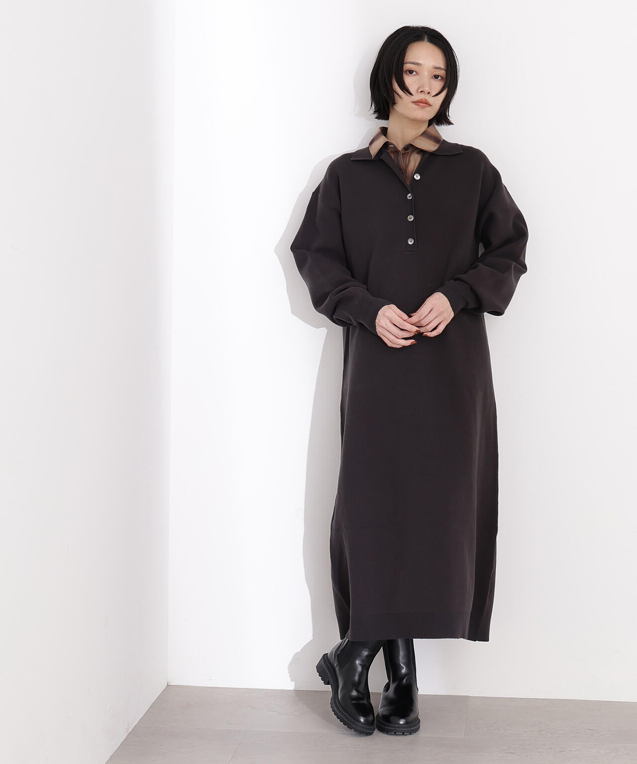 スキッパーネックニットワンピース