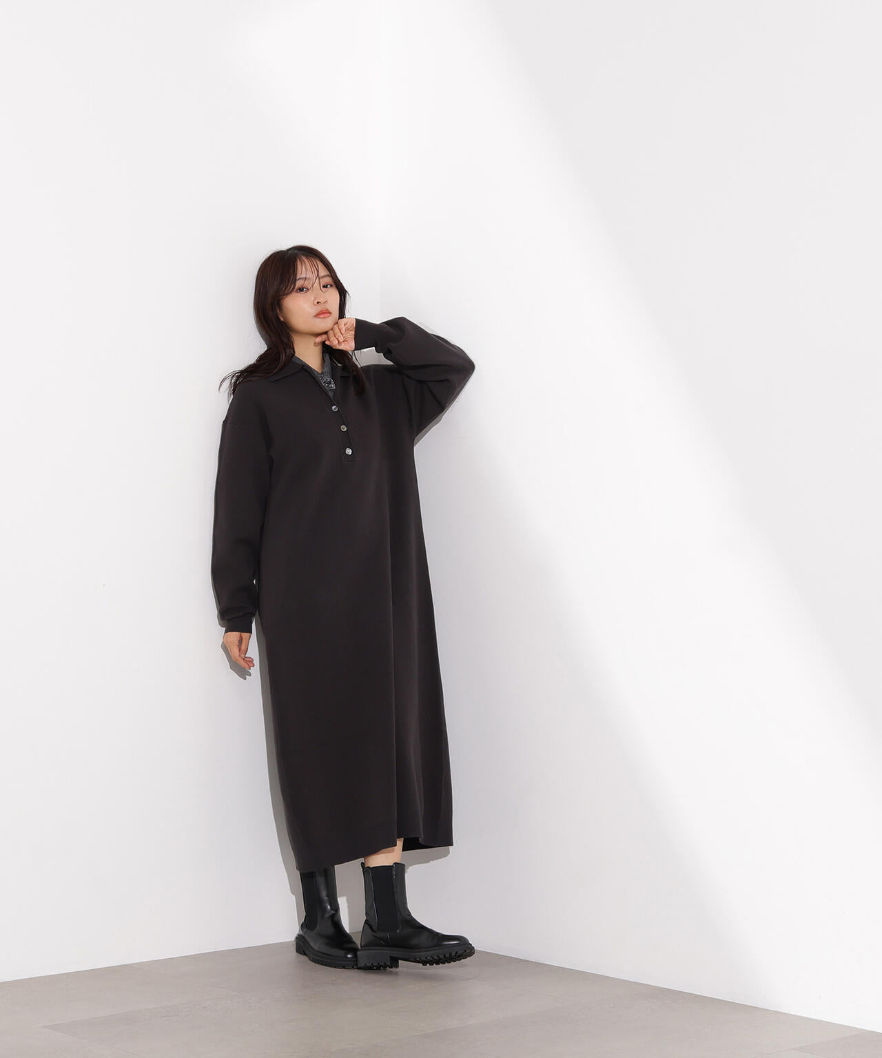 スキッパーネックニットワンピース