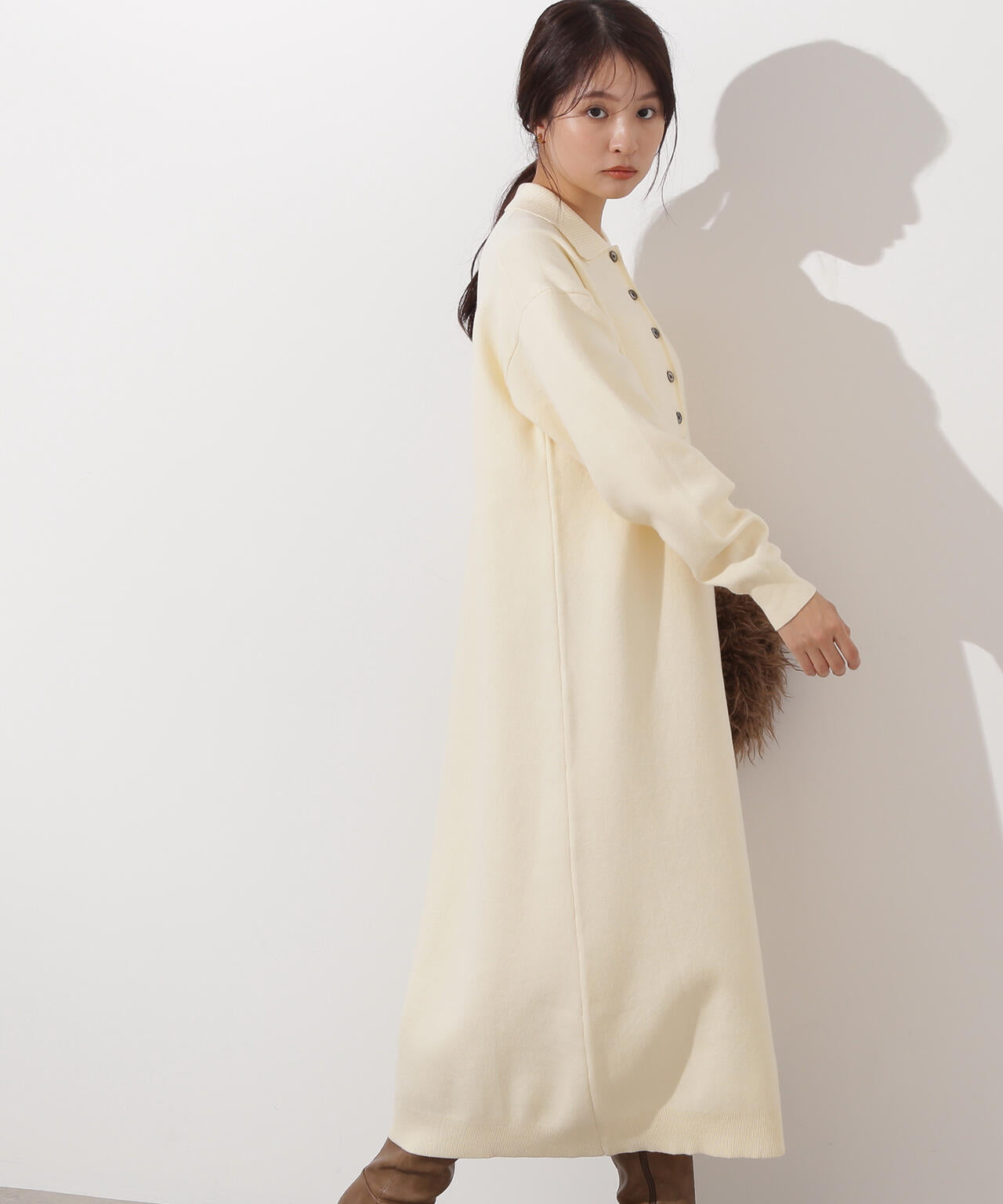 スキッパーネックニットワンピース