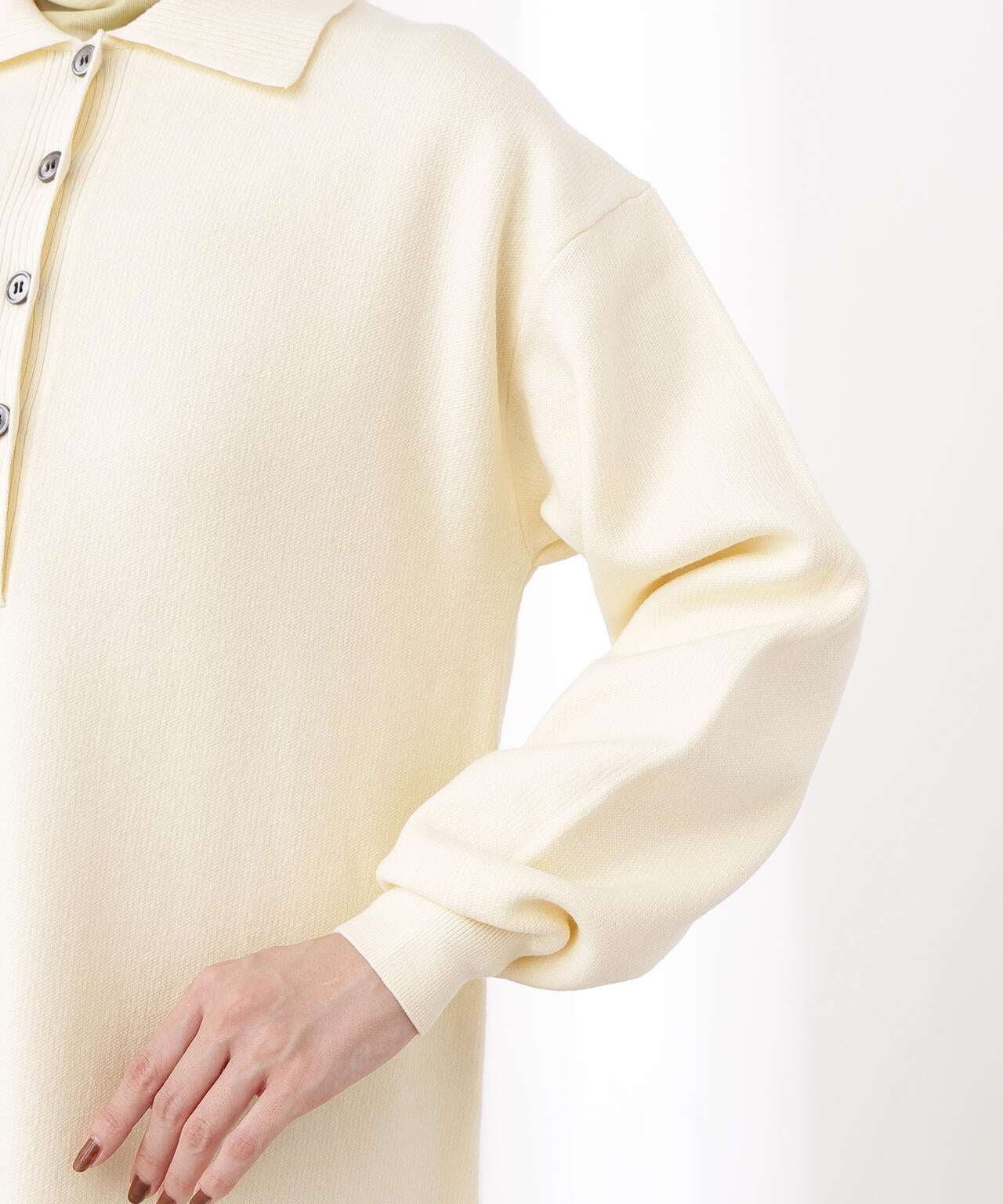 スキッパーネックニットワンピース