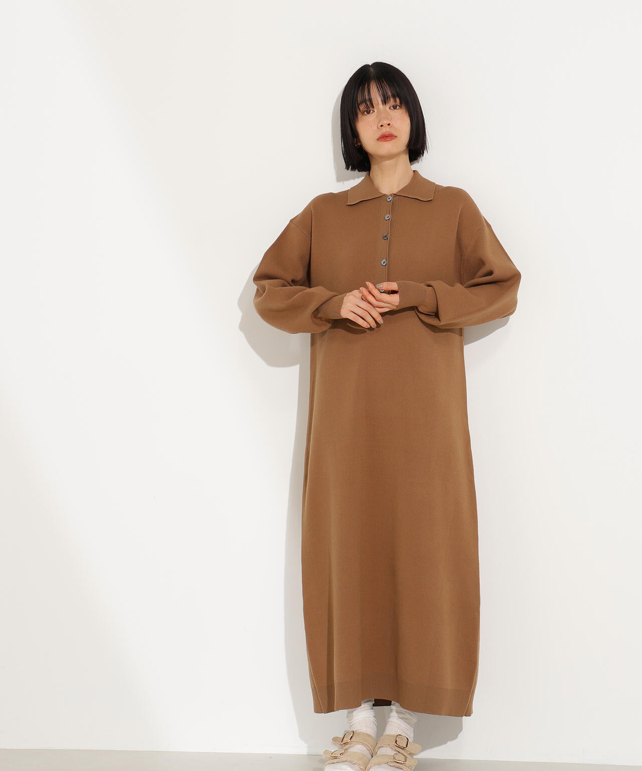 スキッパーネックニットワンピース