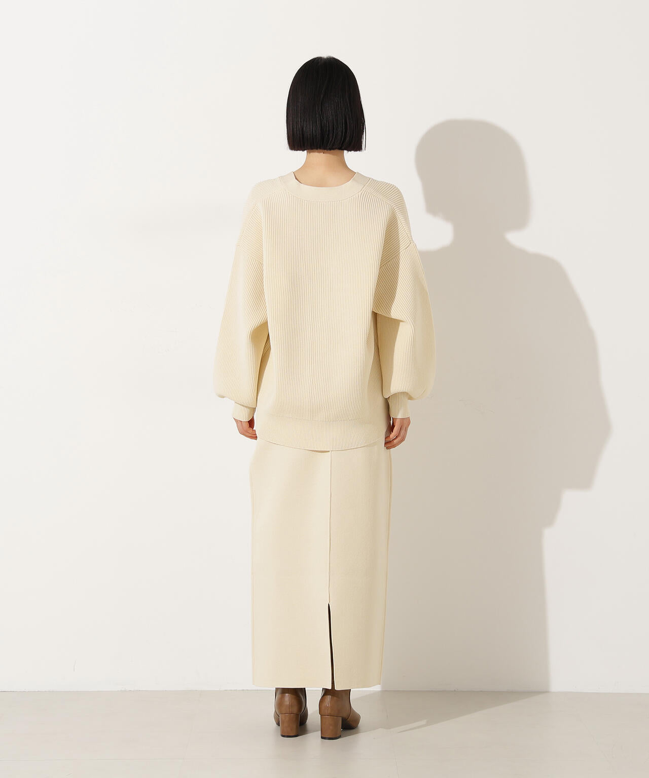 フォルムニットカーデセットアップ