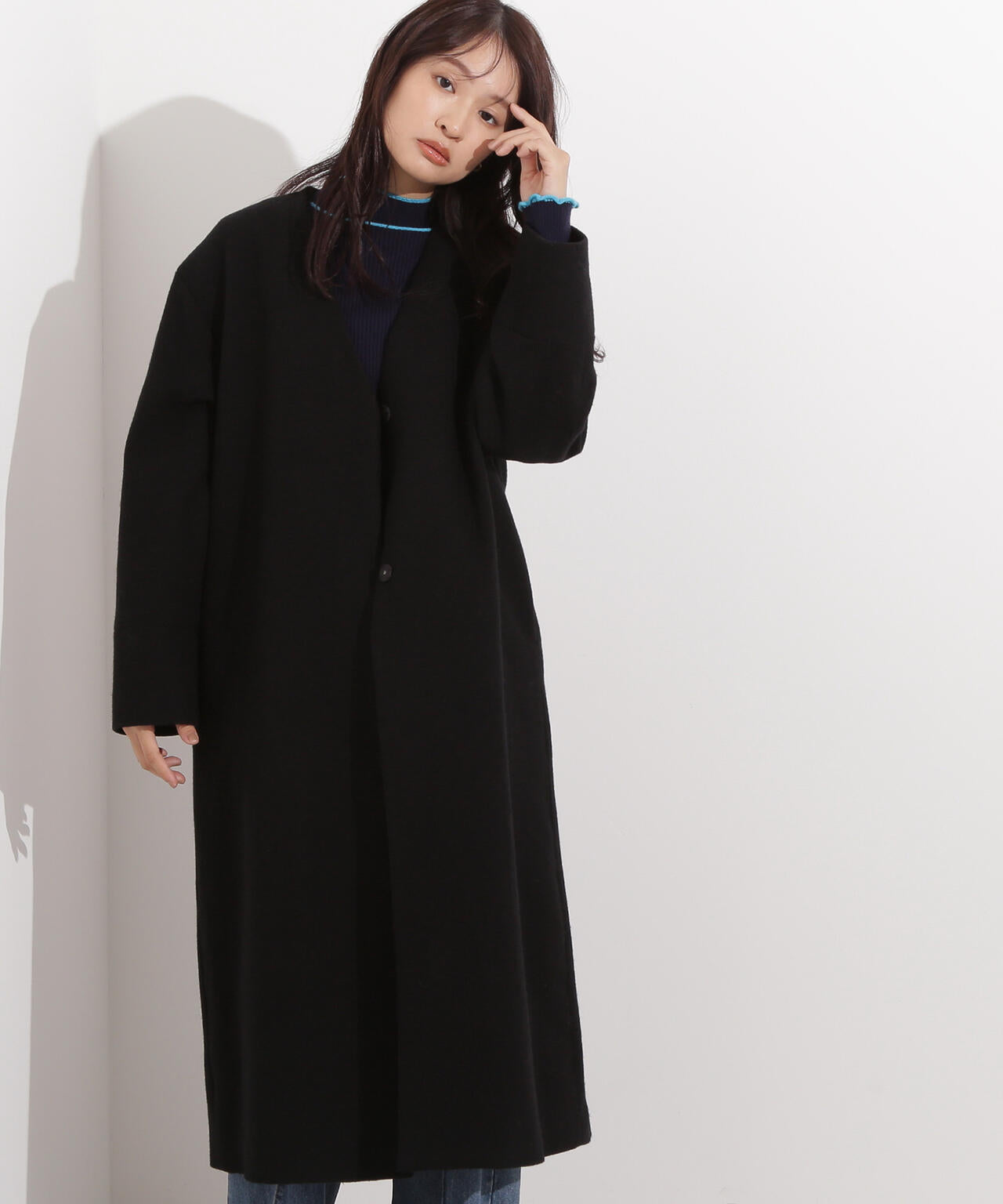 カラーレスロングコート