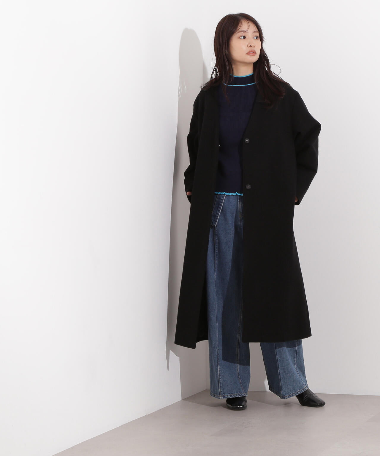 カラーレスロングコート