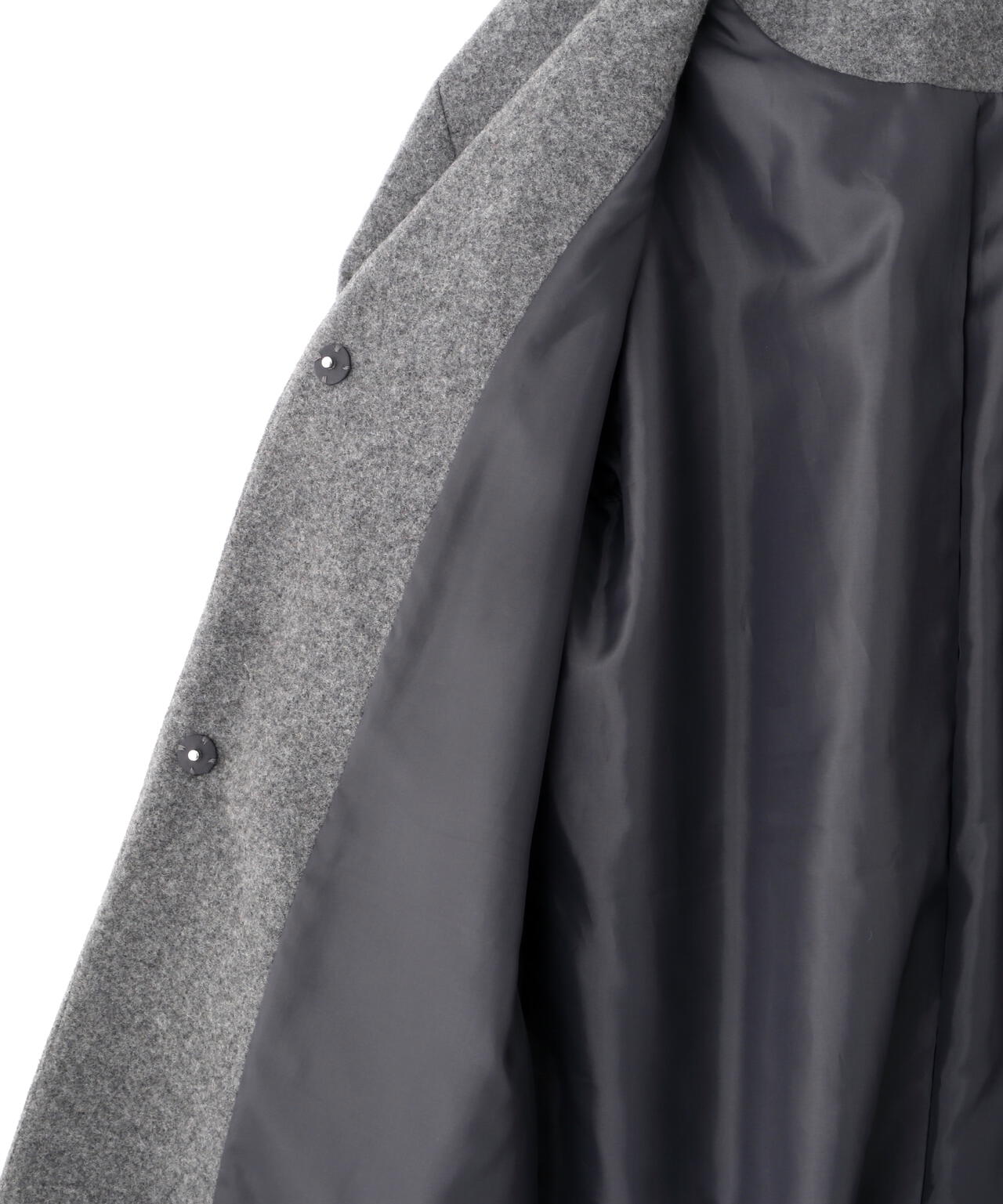 カラーレスロングコート