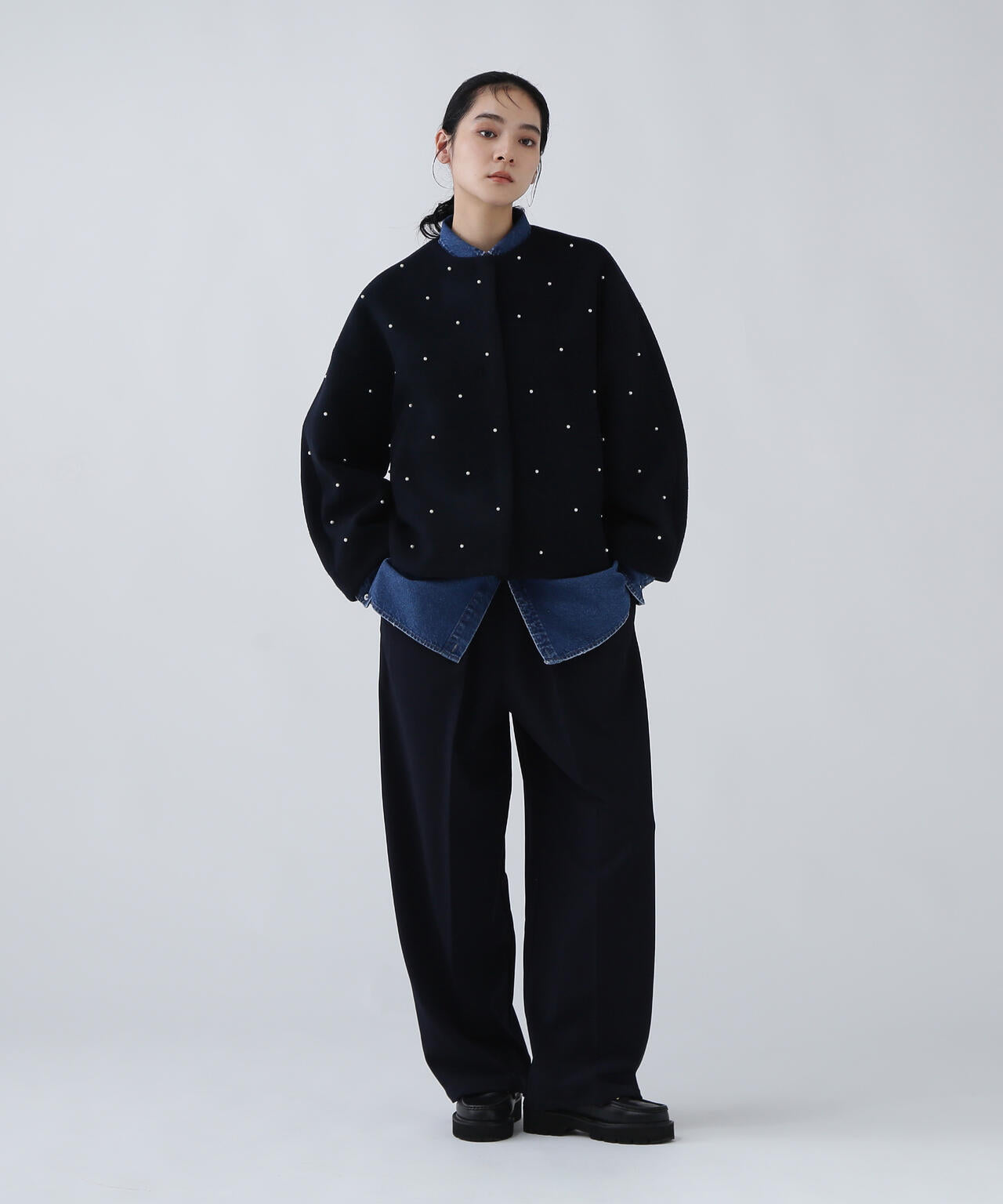 好きを着て気分が高まる】羽織るジュエリー。パール付きショートコート