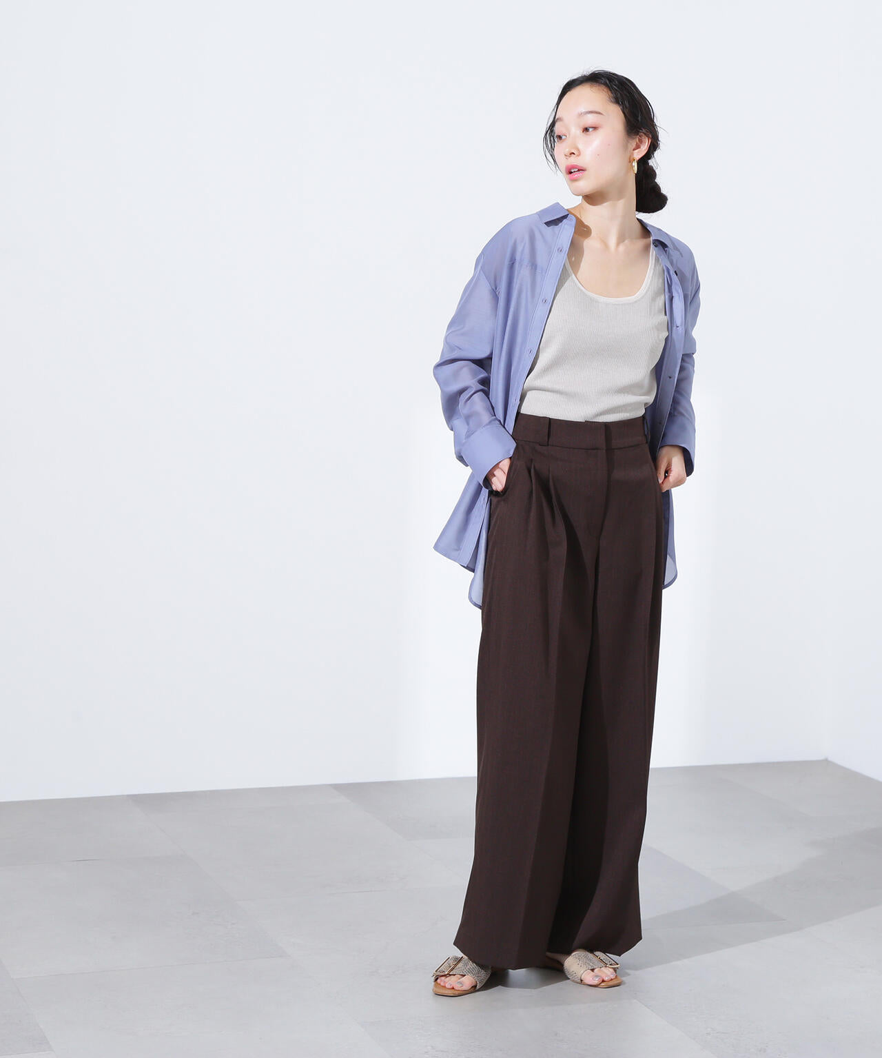 ccナチュラル Textured Silk Jacquard V-Neck Top | EILEEN FISHER