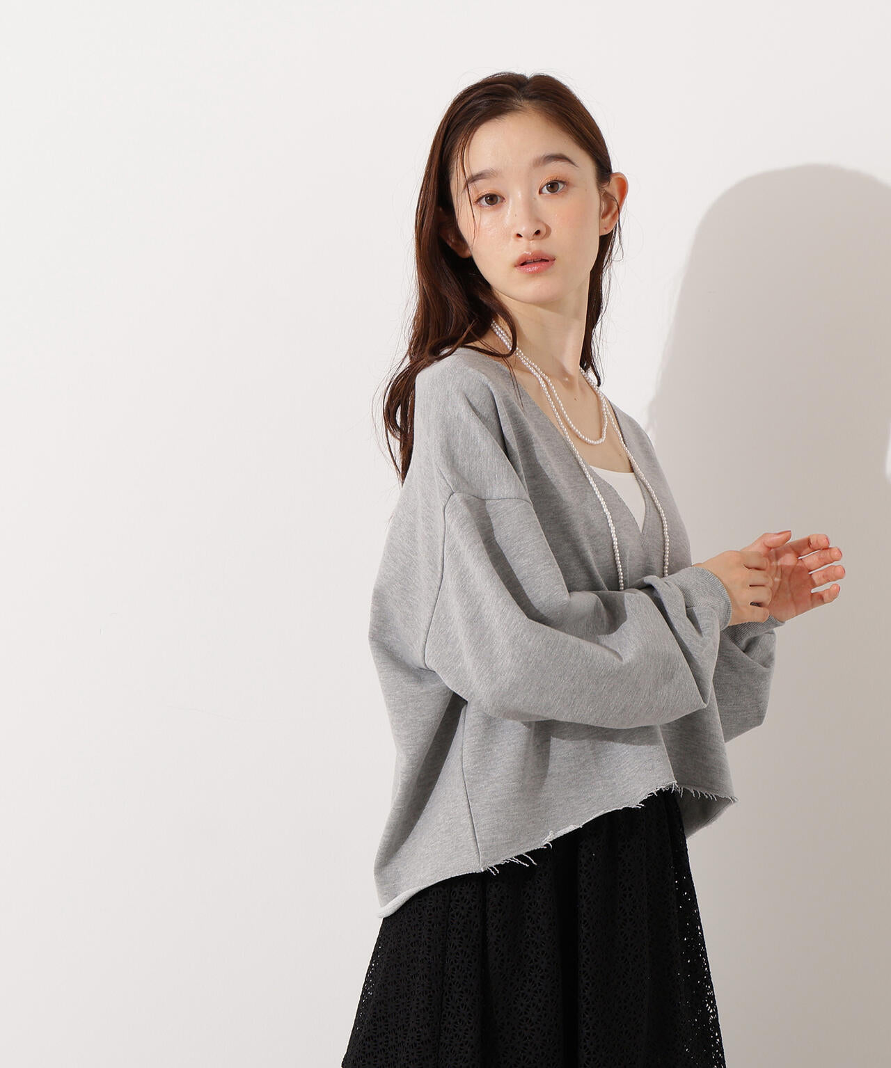【小室安未さん着用】Vネックスウェットプルオーバー