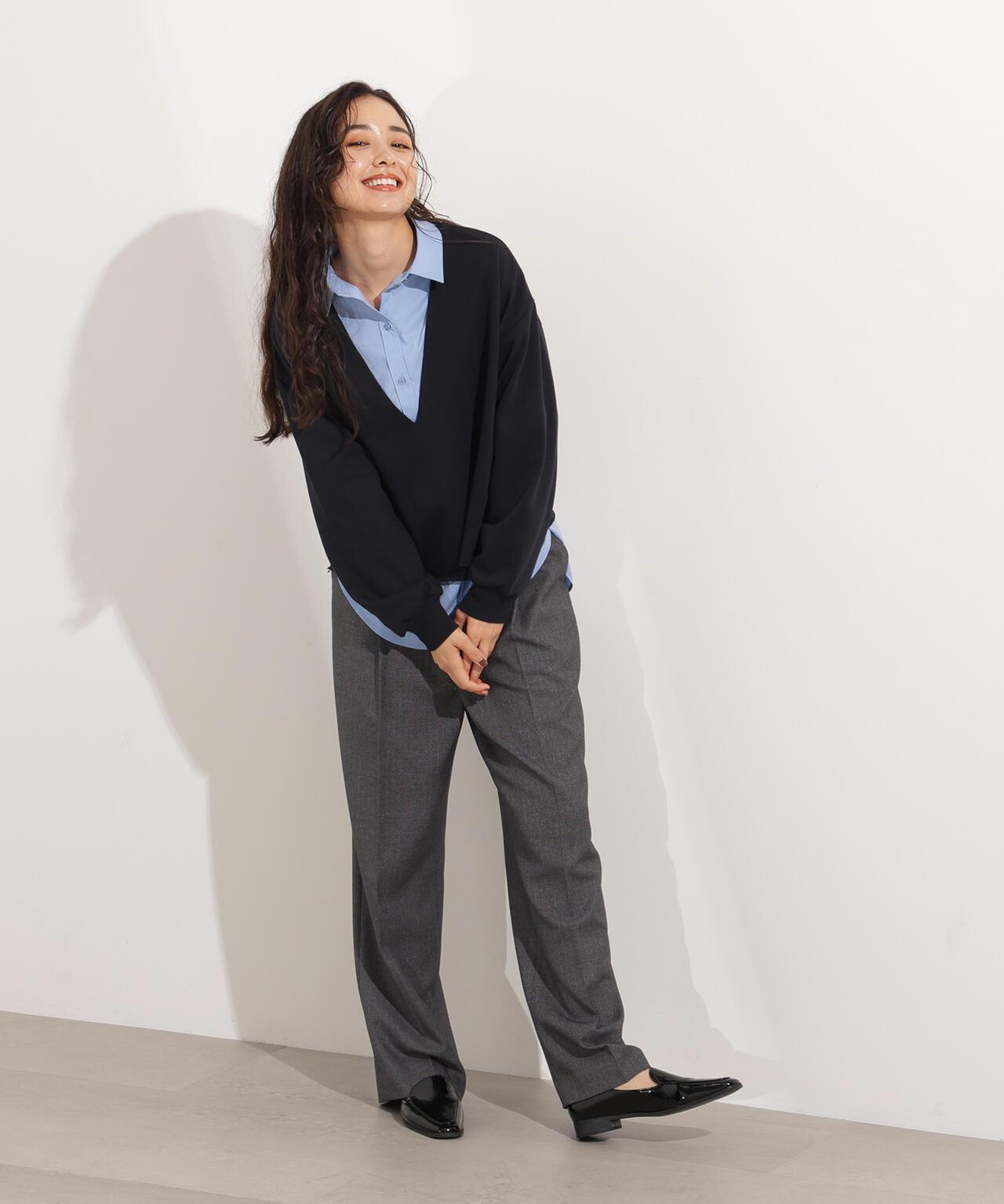 【小室安未さん着用】Vネックスウェットプルオーバー