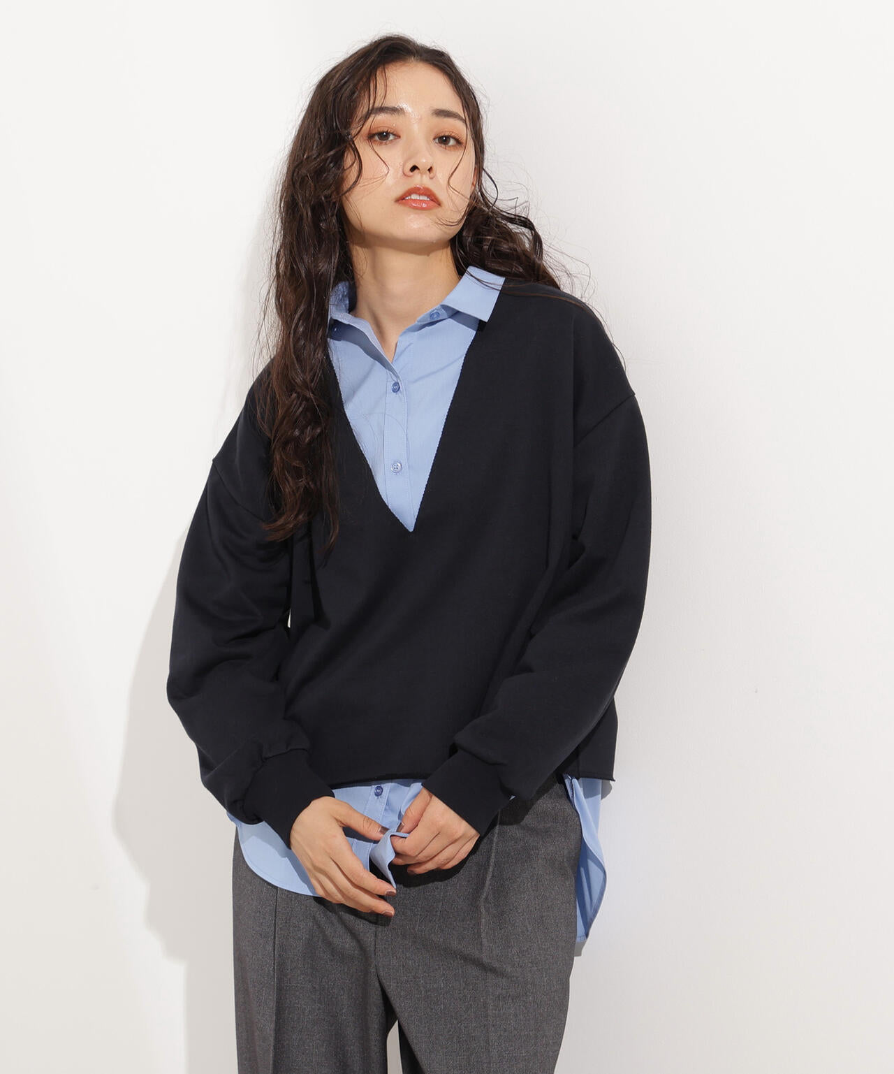 【小室安未さん着用】Vネックスウェットプルオーバー