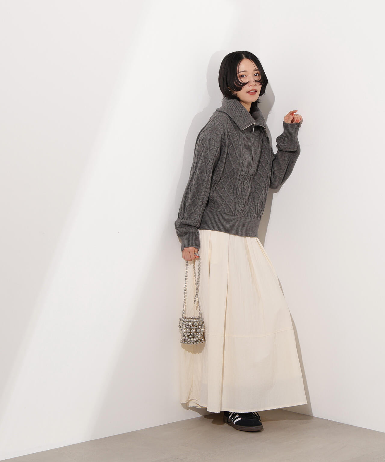 ハーフジップケーブルニット